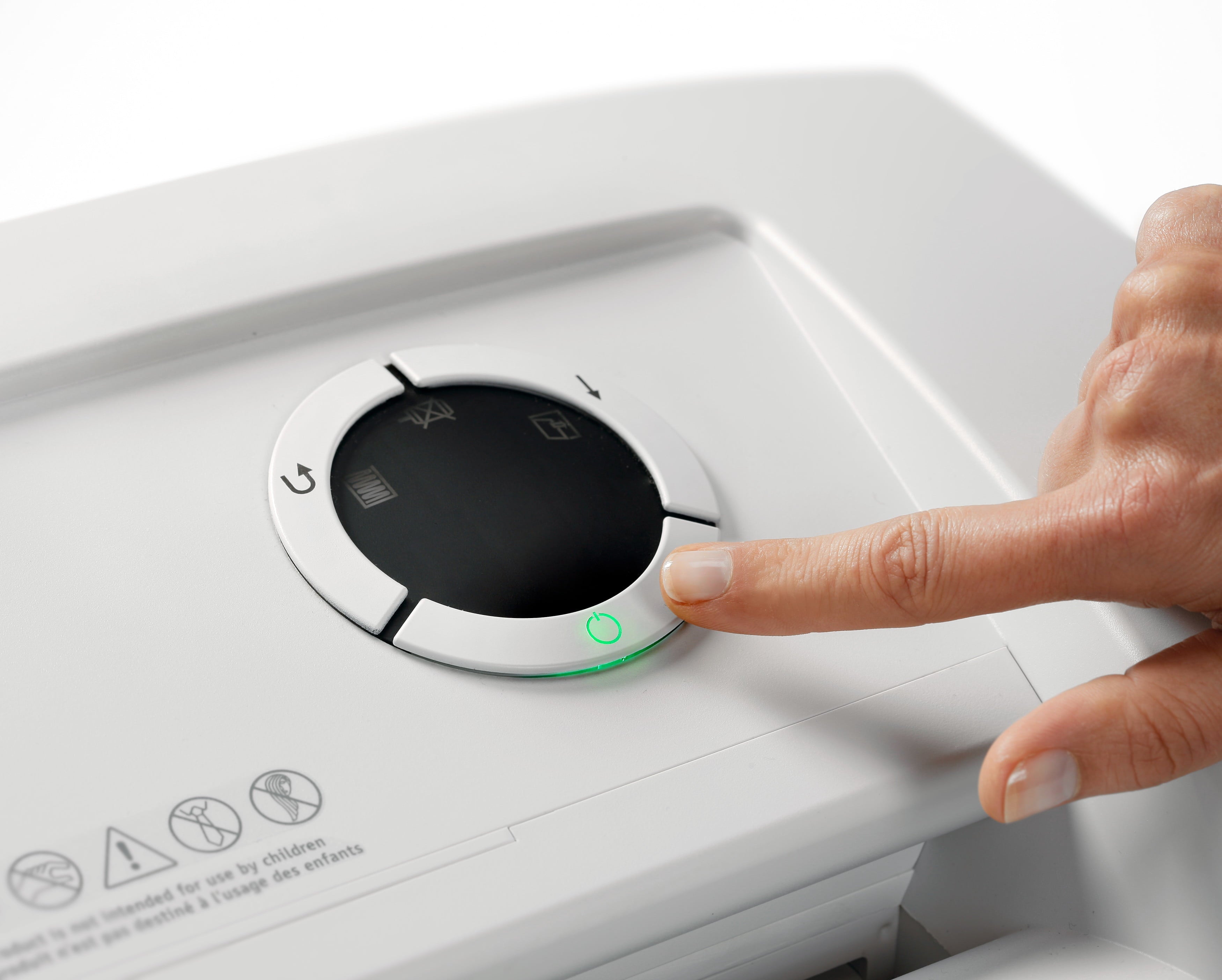 Dahle 50314 Oil-Free Paper Shredder w/Jam Protection, German Engineered, 16 Sheet Max, Level P-4