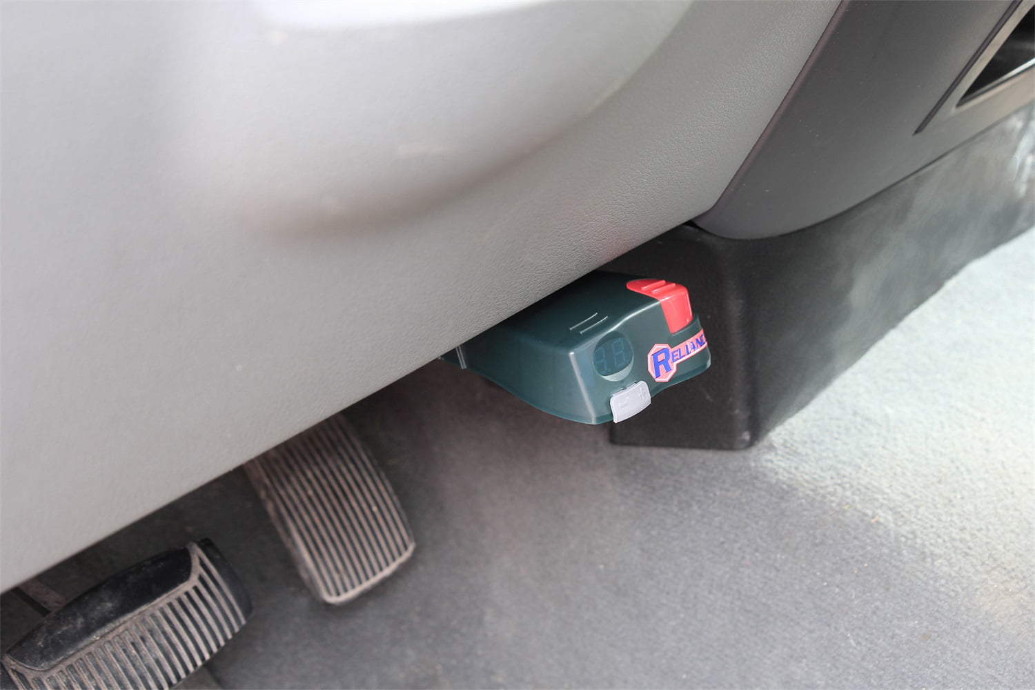 Hopkins Towing Solution 47284 Reliance Electronic Brake Control 2015 Chevrolet Silverado 1500