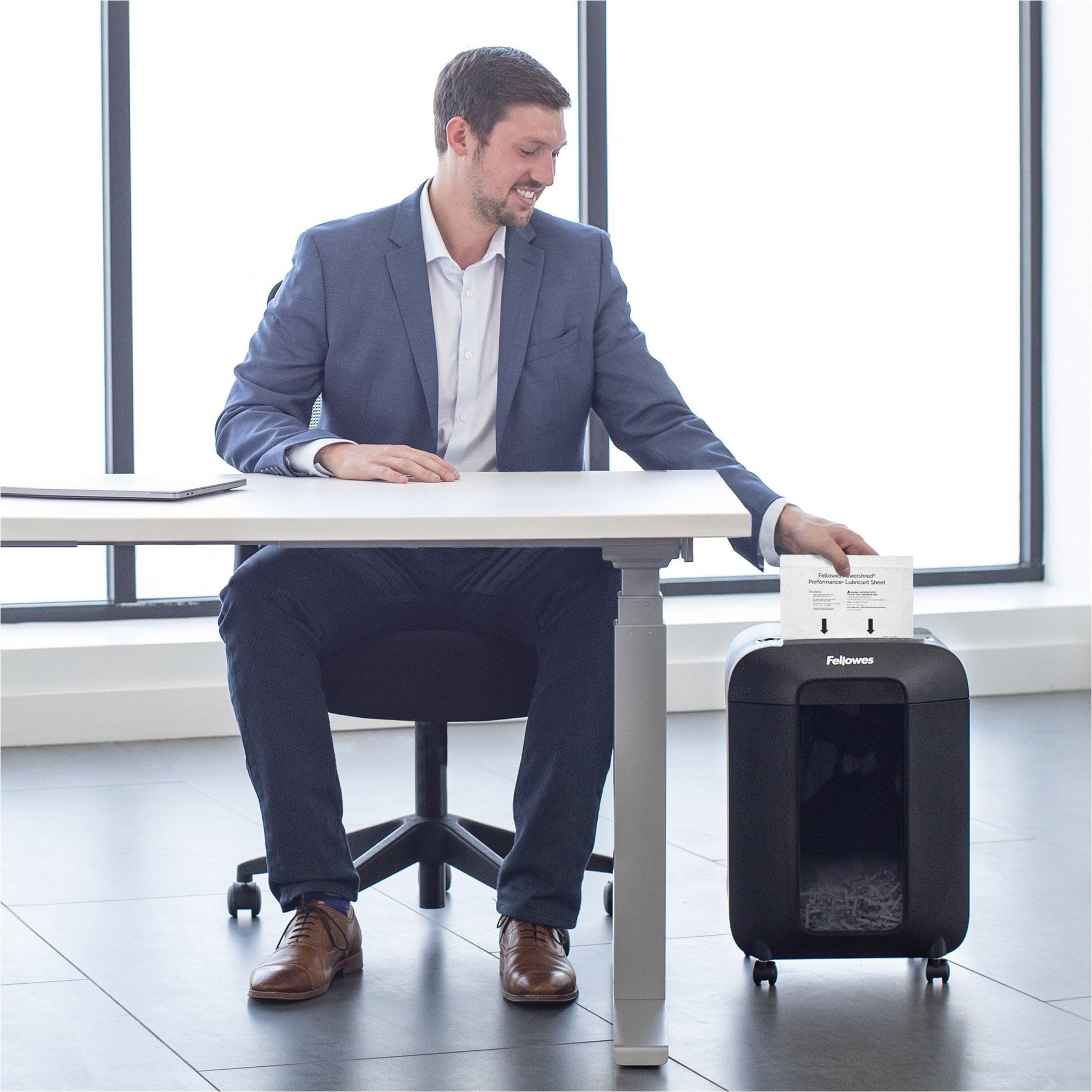 Fellowes FEL4015501 Oil Shredder, White - 10 Sheets - Pack of 10