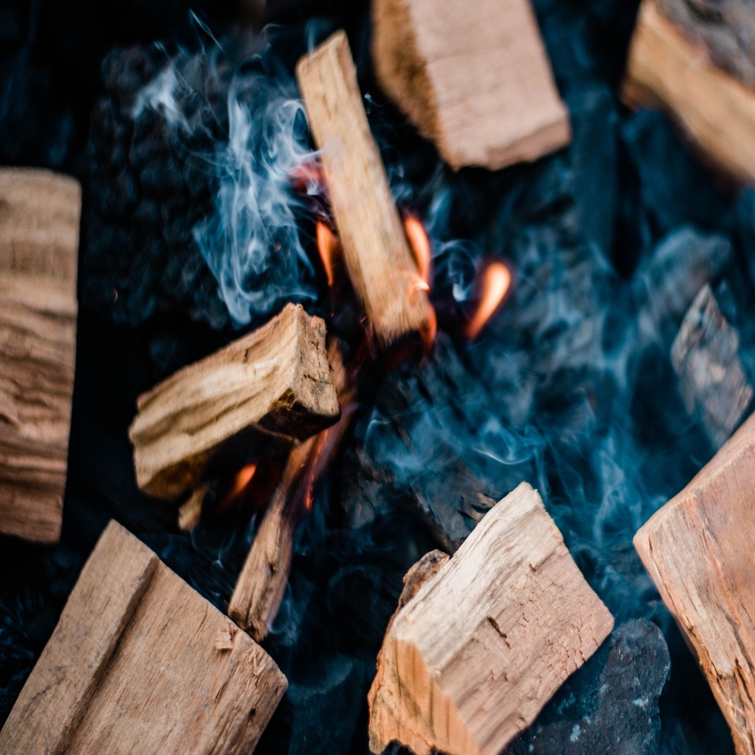 Western 500 CU in Cherry Smoking Wood Chunk Box