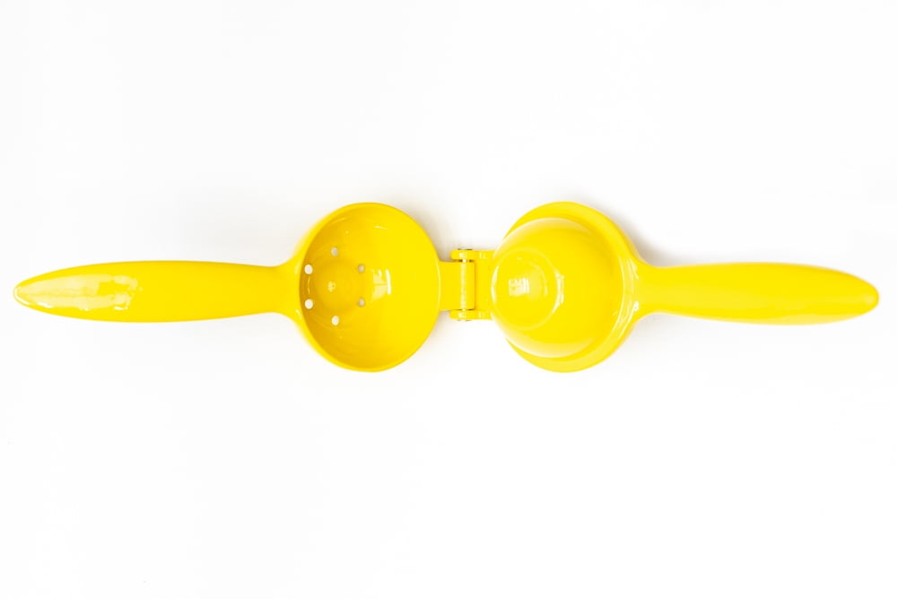 Mainstays Heavy Duty Diecast Yellow Lemon Manual Juicer and Squeezer with Comfort Grips Handles.