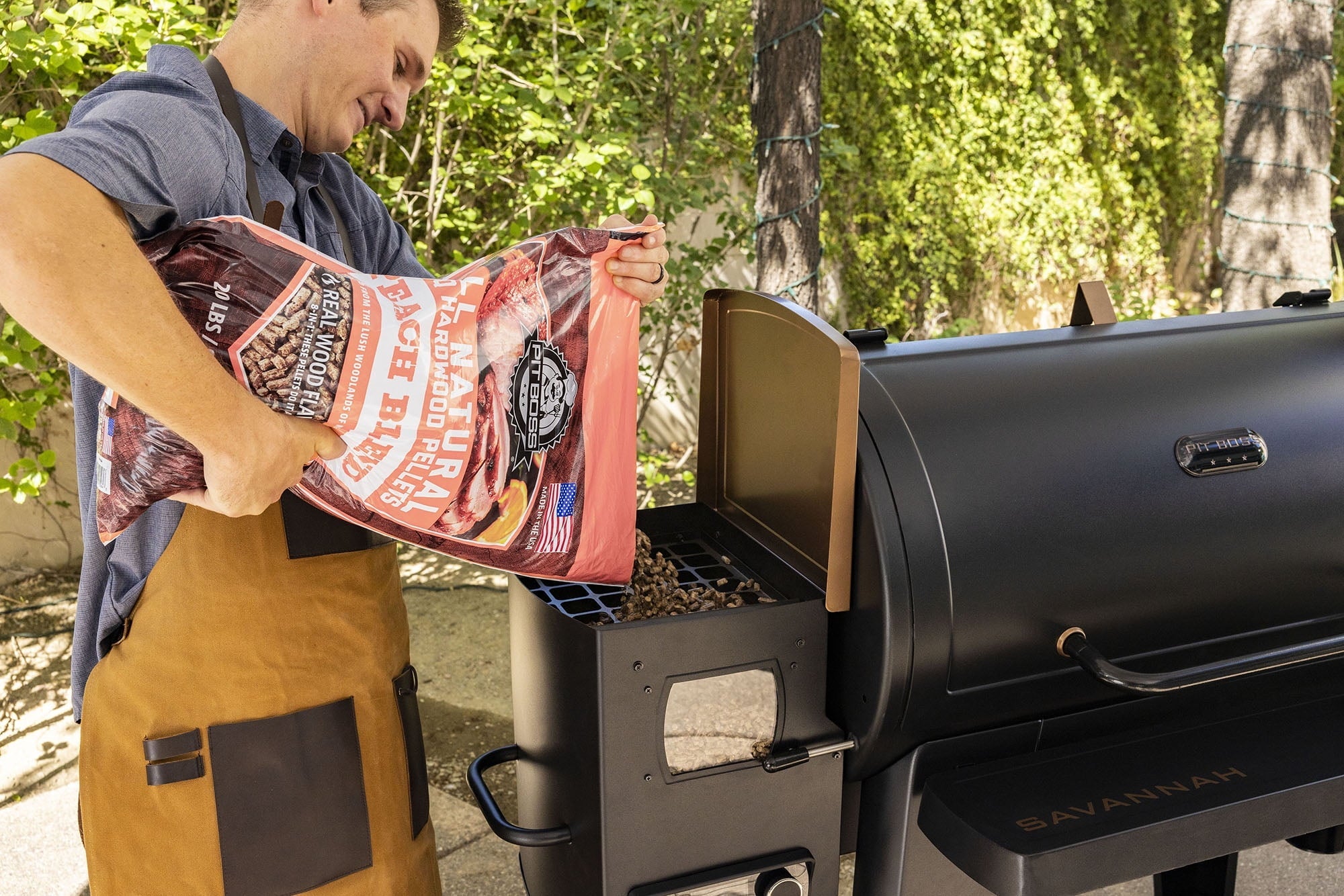 Pit Boss 100% All Natural Hardwood Peach Blend BBQ Grilling Pellets, 20 Pound Bag