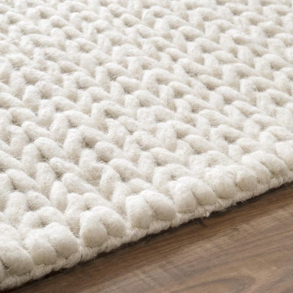 Caryatid Chunky Woolen Cable Off-White 8 ft. x 10 ft. Area Rug
