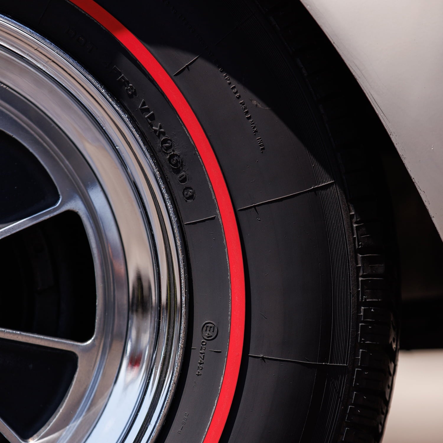 Jay Leno's Garage Wheel & Tire Cleaner (16 oz) - Easily Clean Car Wheels & Tires