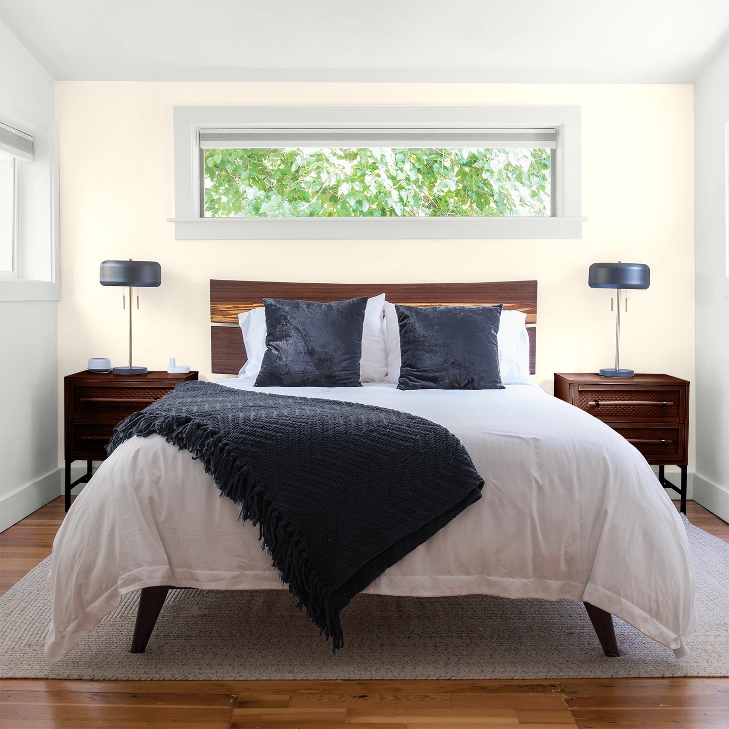 Glidden HEP Grab-N-Go Interior Paint + Primer Country White / Off White, Flat, 1 Gallon