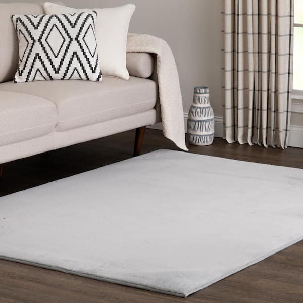 Bliss Grey 5 ft. x 7 ft. Solid Polyester Area Rug