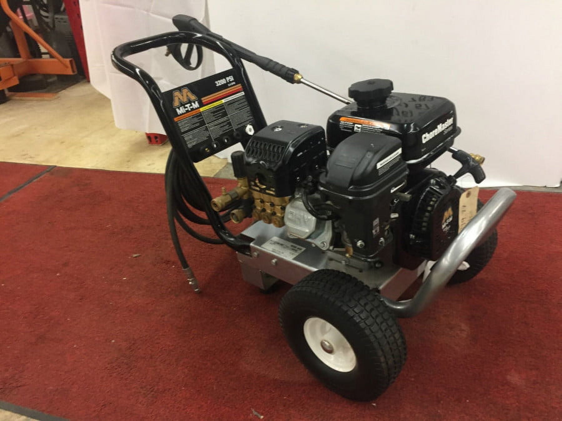 Mi T M 3200 Psi At 2.4 Gpm Pressure Washer Choremaster
