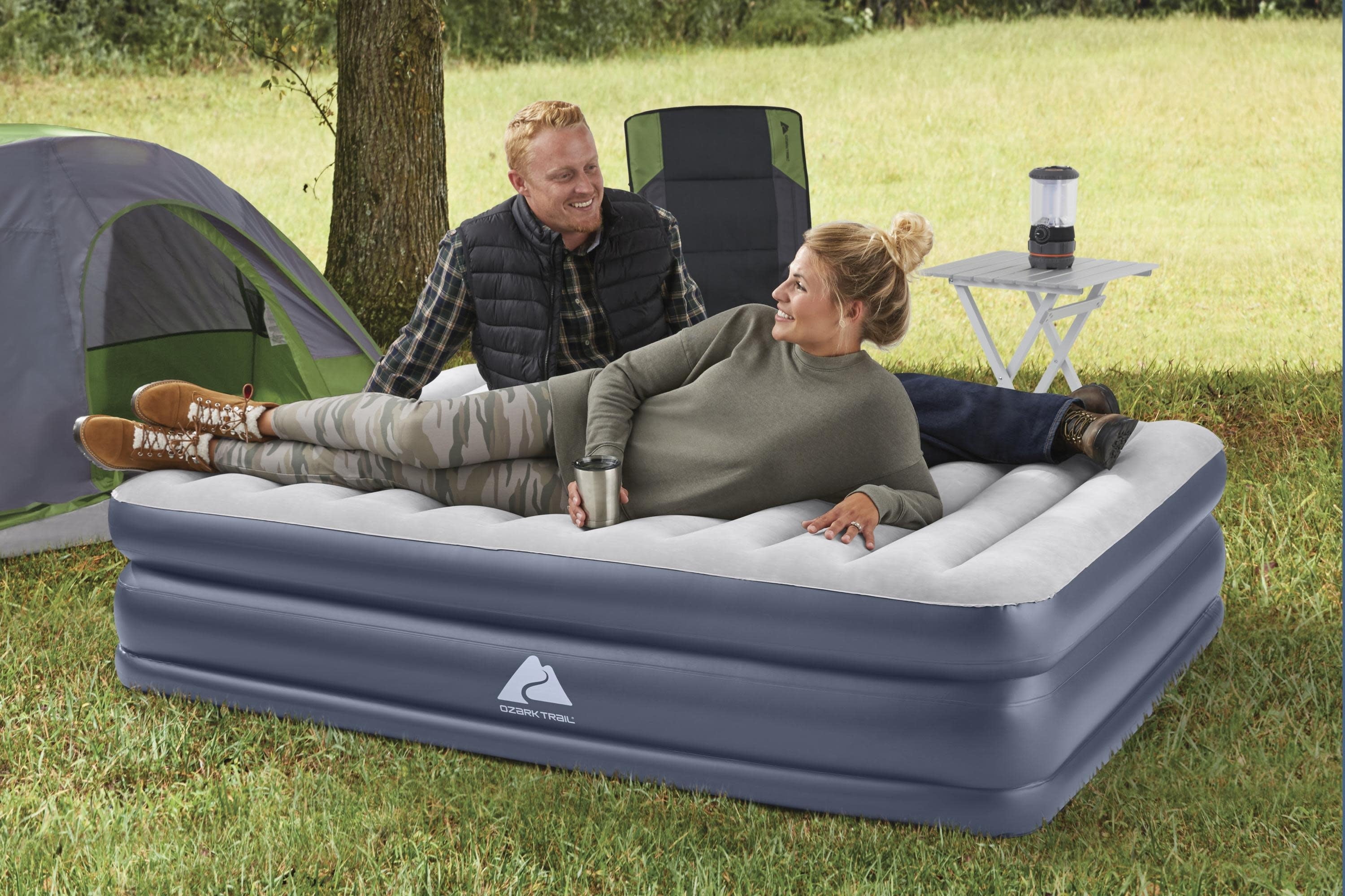 Trail Tritech QuadComfort 18in Air Mattress Antimicrobial Coating with Built-in AC Pump, Queen