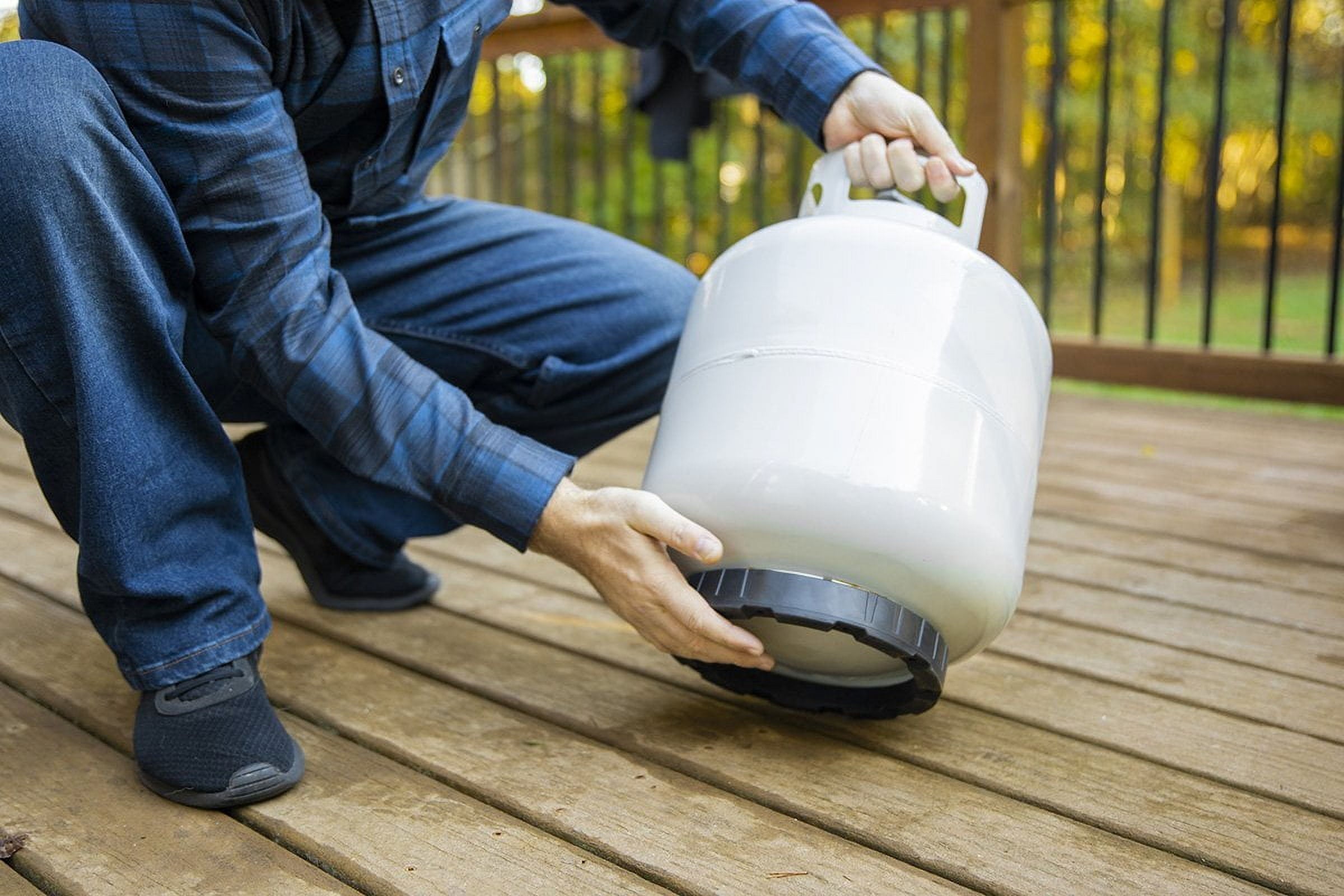 THE RINGER: Propane Tank Holder