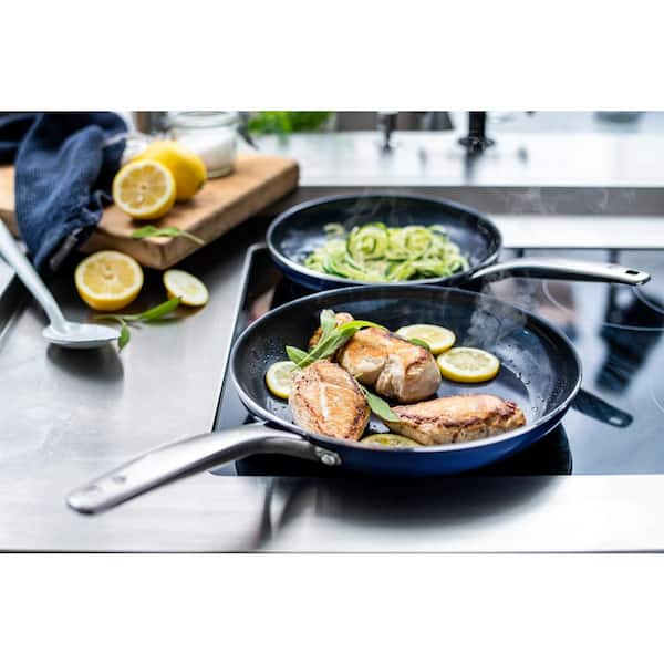 2-Piece Aluminum Ceramic Nonstick Frying Pan Set in Blue