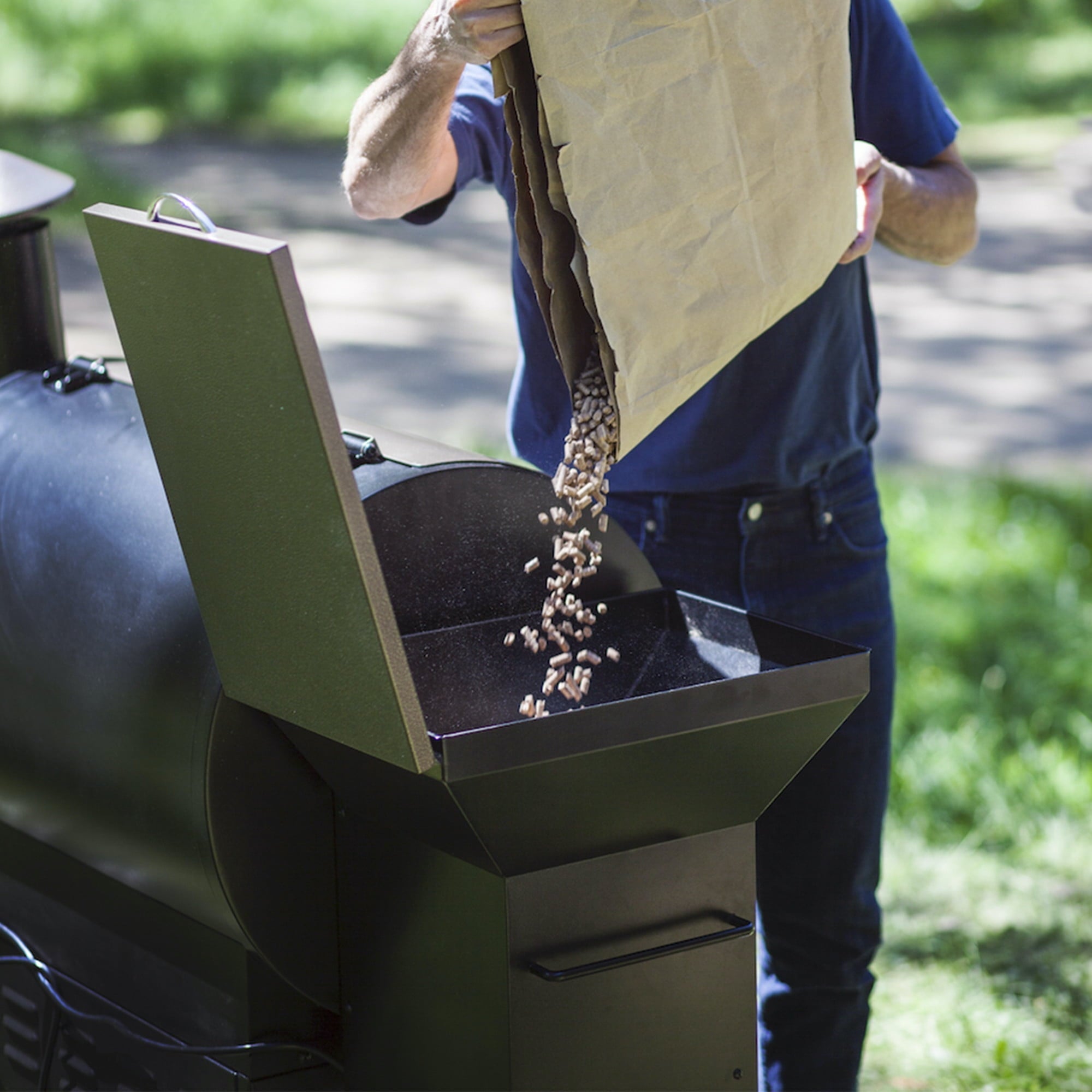 Grills ZPG-7002C3E 697 sq. in. Pellet Grill & Smoker Bronze