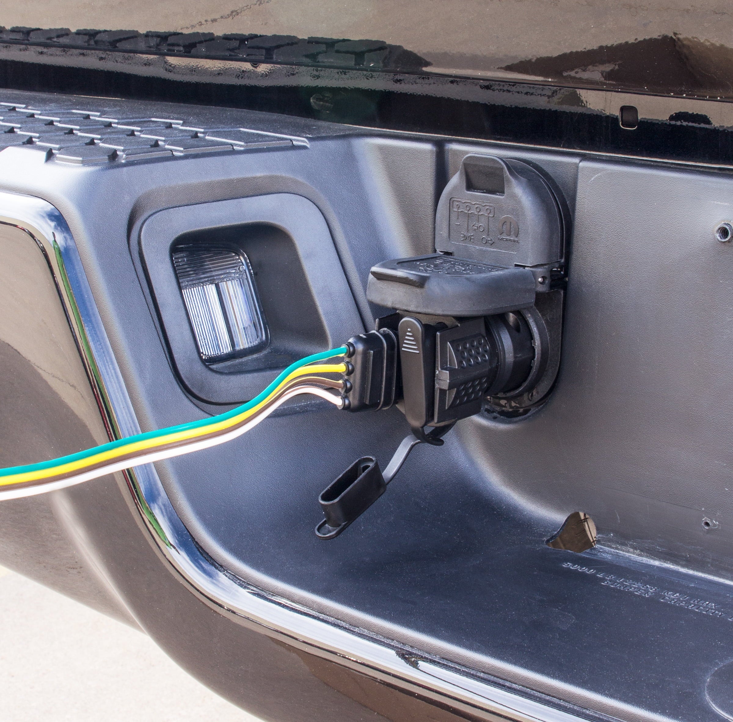 Hopkins Towing Solutions Multi-Tow 7 Blade to 5 and 4 Flat Adapter, New, 47385