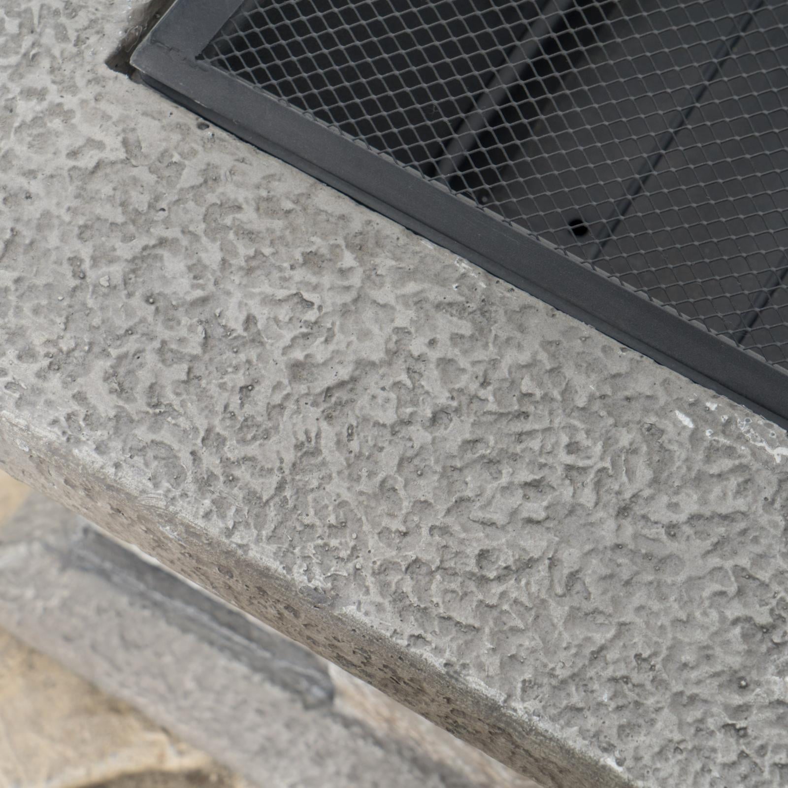 Kentwood Outdoor Fire Pit