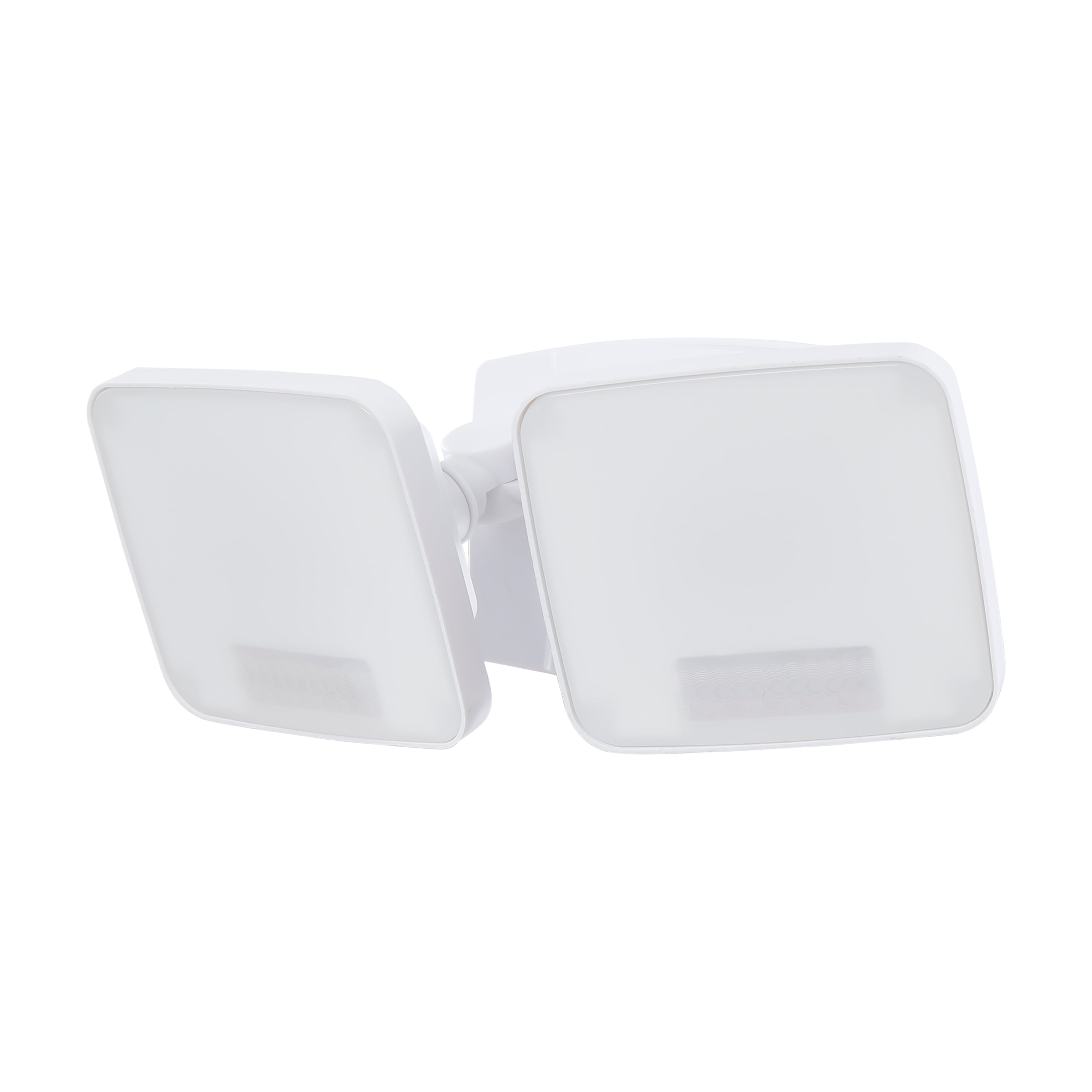 Hyper Tough Battery-Operated 600 Lumen Dual Head LED Security Light 103-Degree Beam Spread