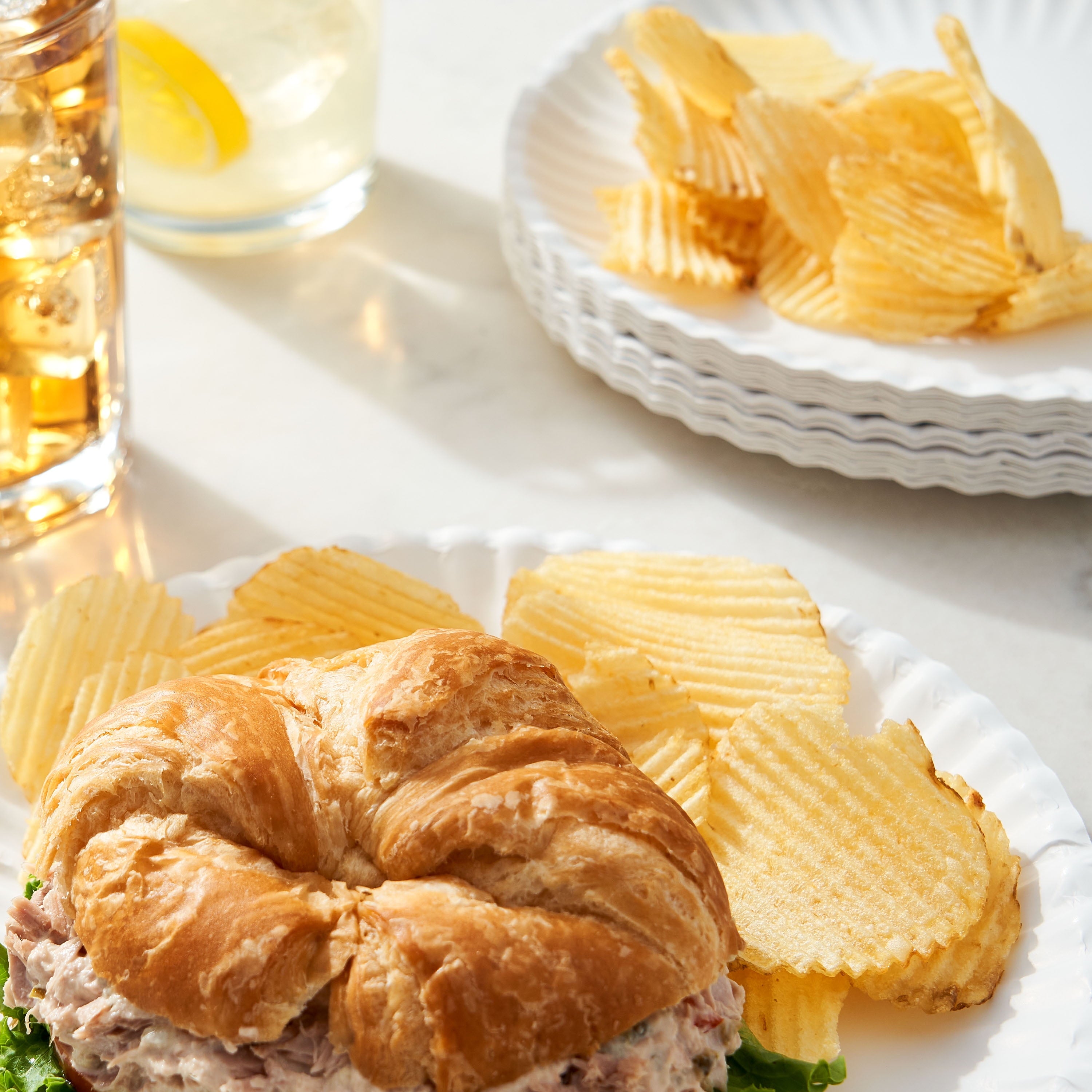 Great Value Uncoated, Microwave Safe, Disposable Paper Plates, 9