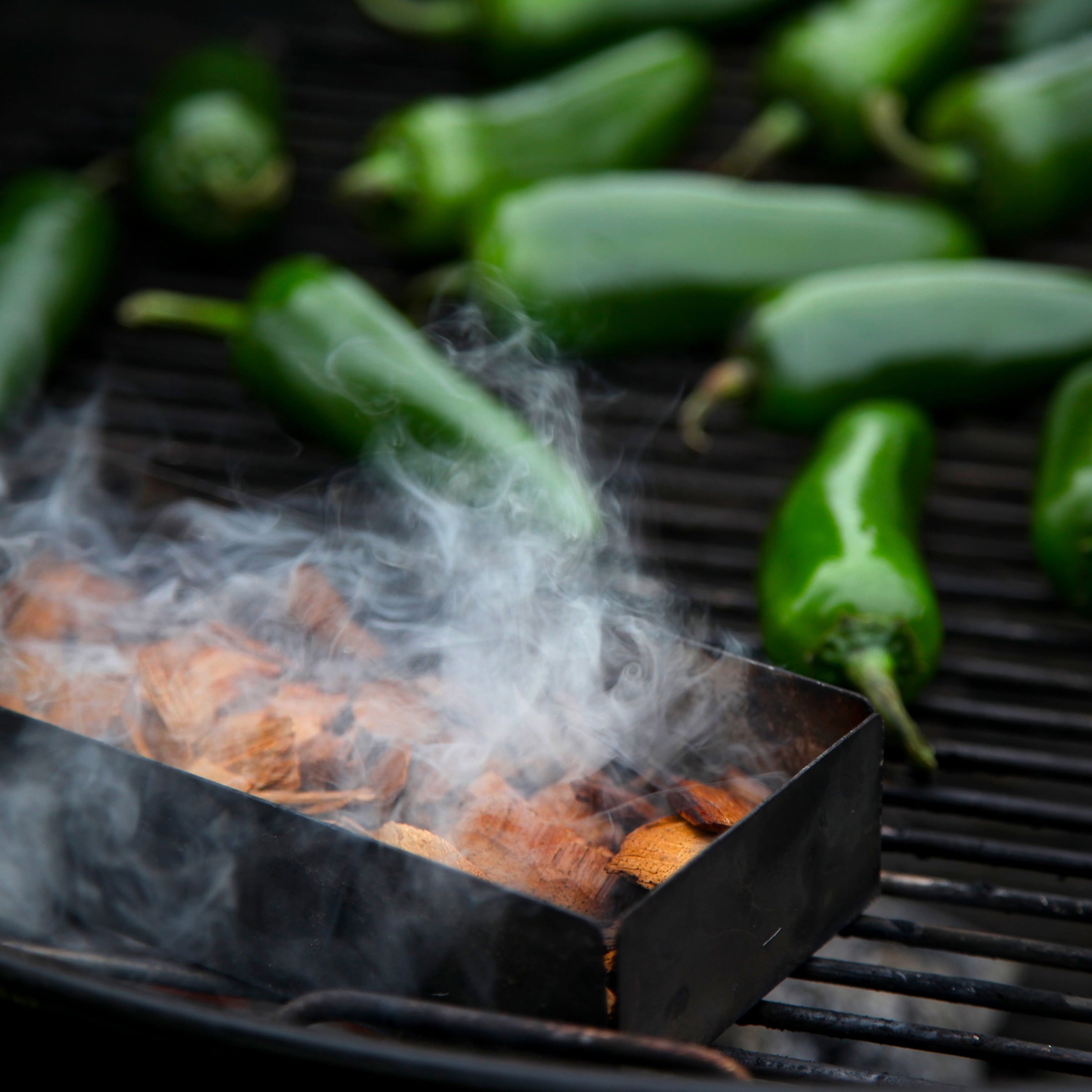 Western Premium BBQ Products Cherry BBQ Smoking Chips, 180 Cu in