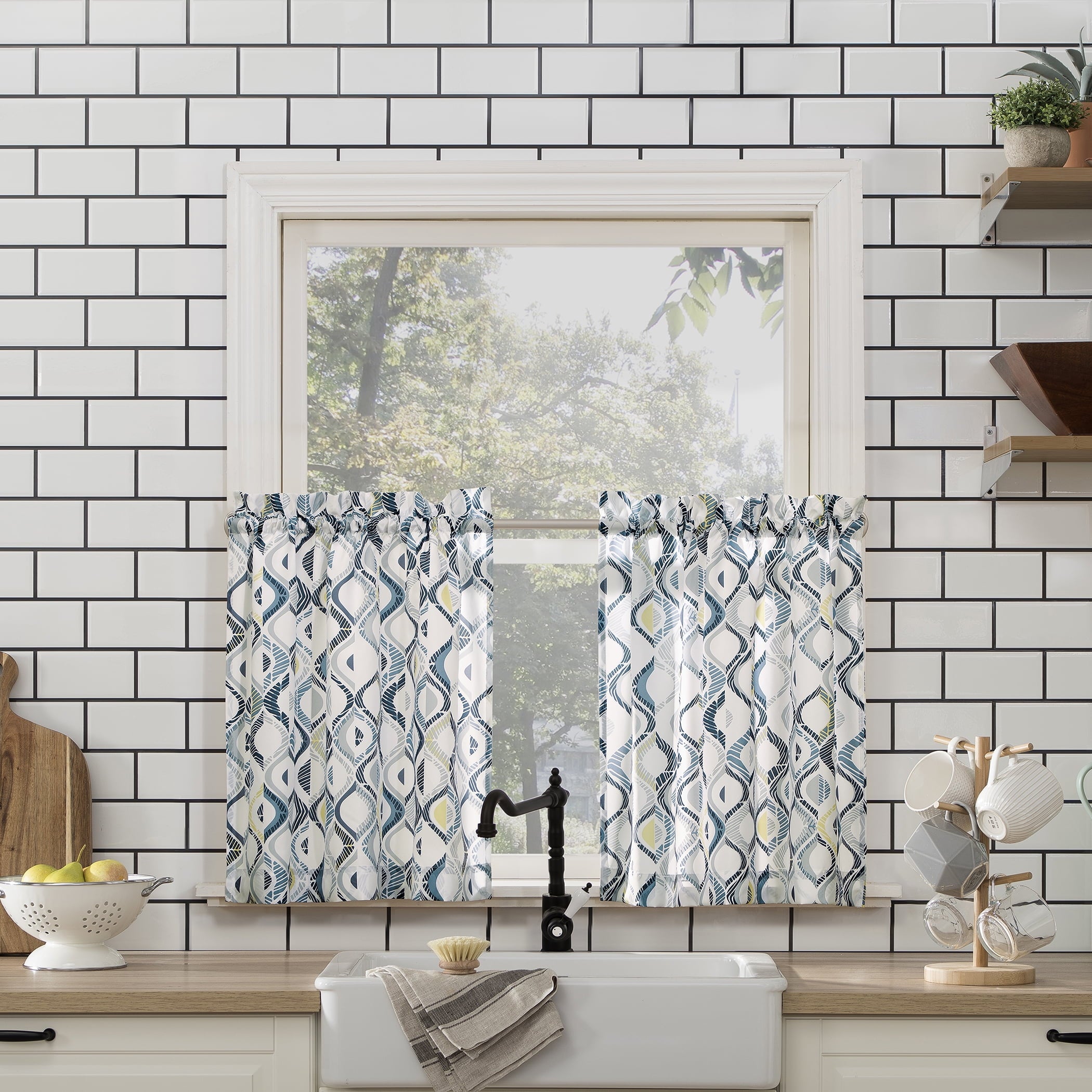Mainstays Beckham Geometric Semi-Sheer Rod Pocket Kitchen Curtains in White, Adult