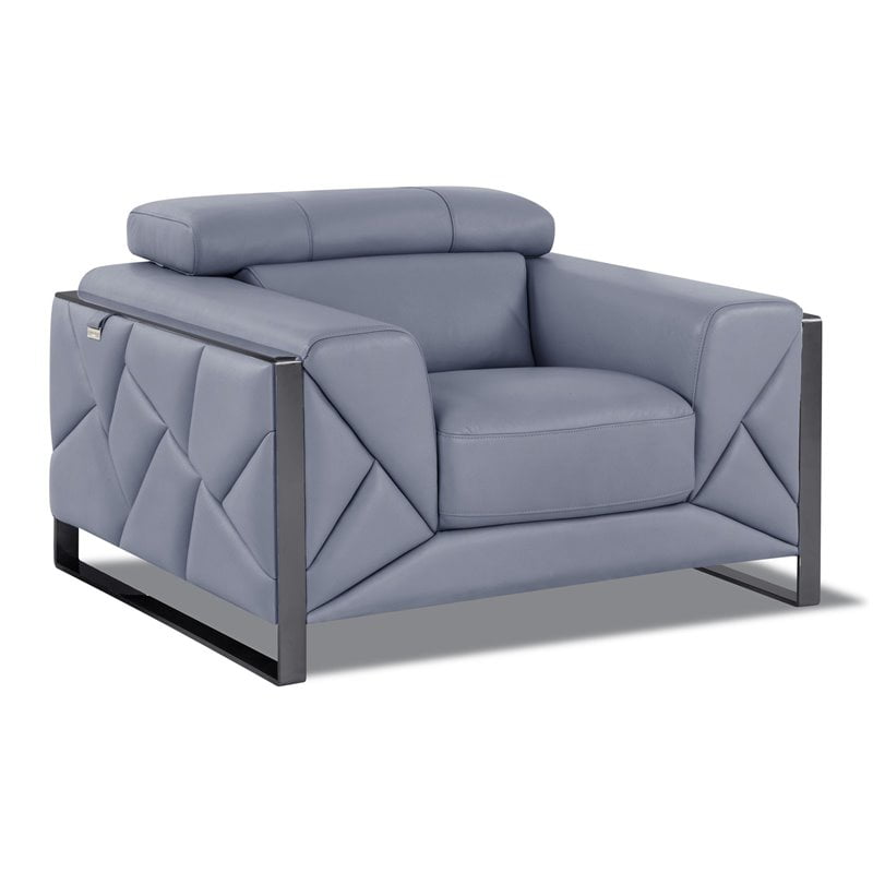 Titan Furnishings 18.5