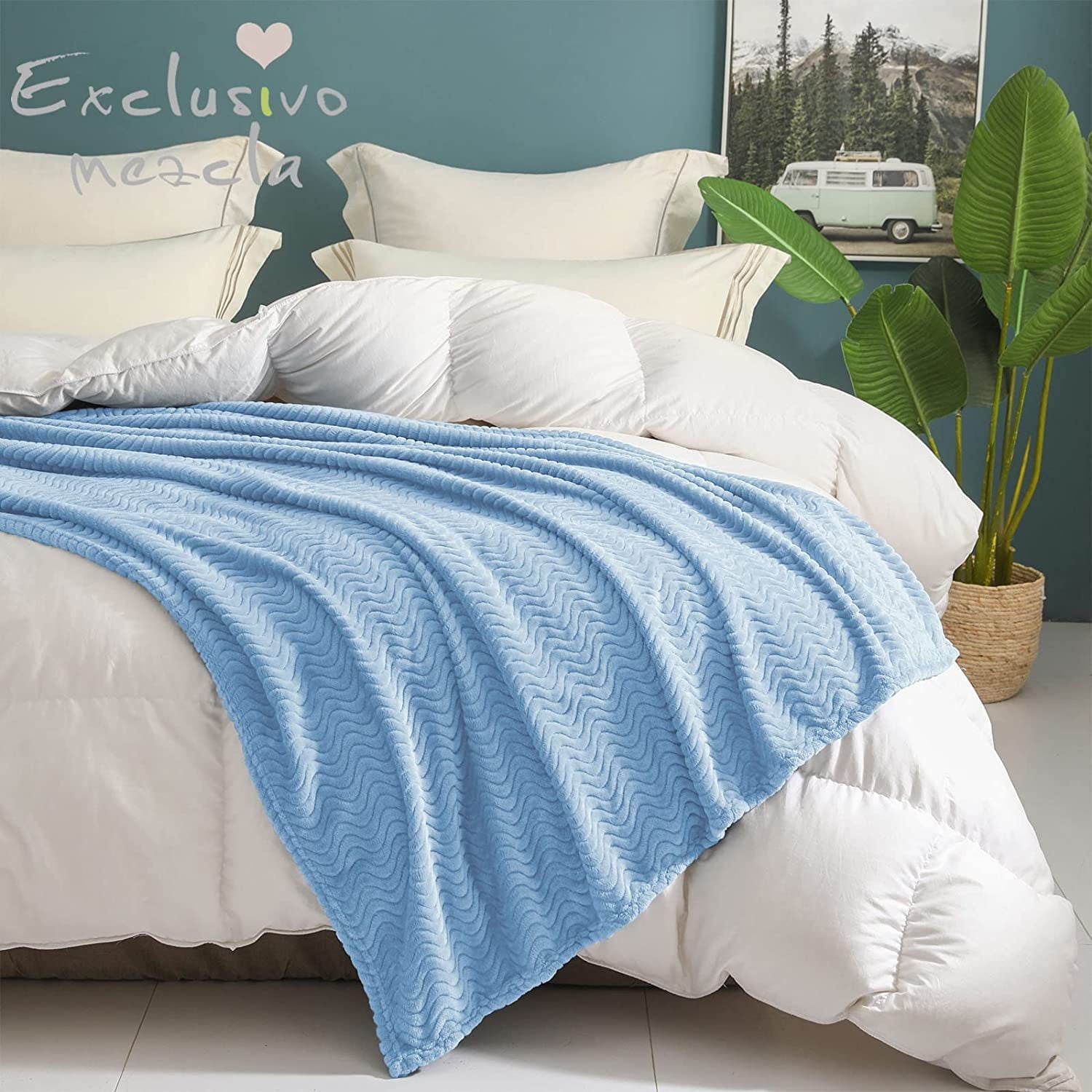 Exclusivo Mezcla Large Flannel Fleece Throw Blanket, 50x70 Inches Soft Jacquard Weave Wave Pattern Blanket for Couch, Cozy, Warm, Lightweight and Decorative Baby Blue Blanket