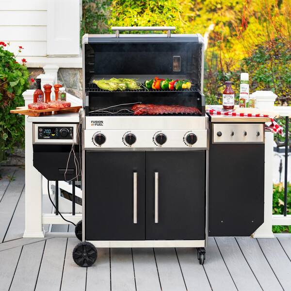 4-Burner Gas Grill and Pellet Smoker Combo in Black