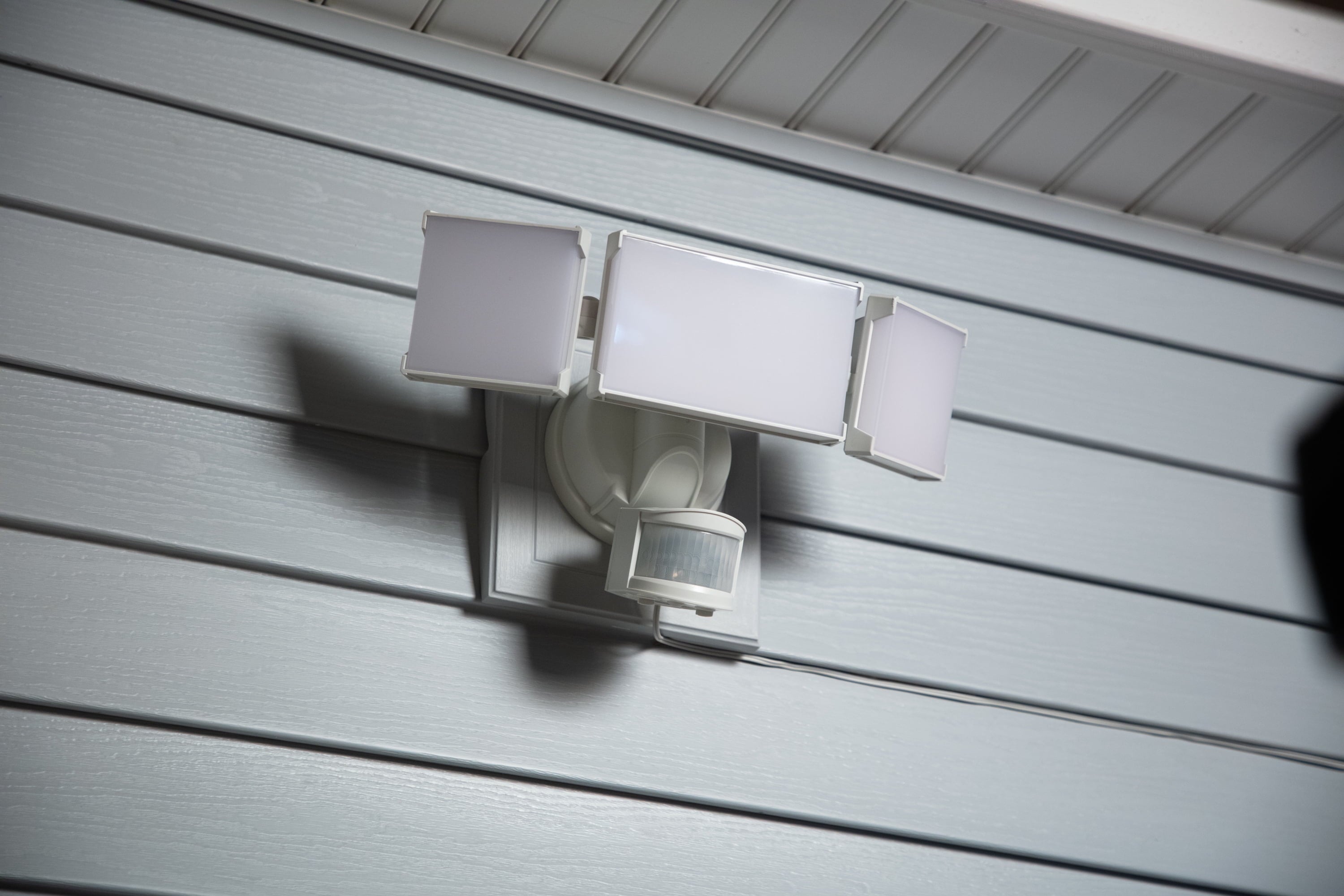 2000L SLR LGHT WHITE