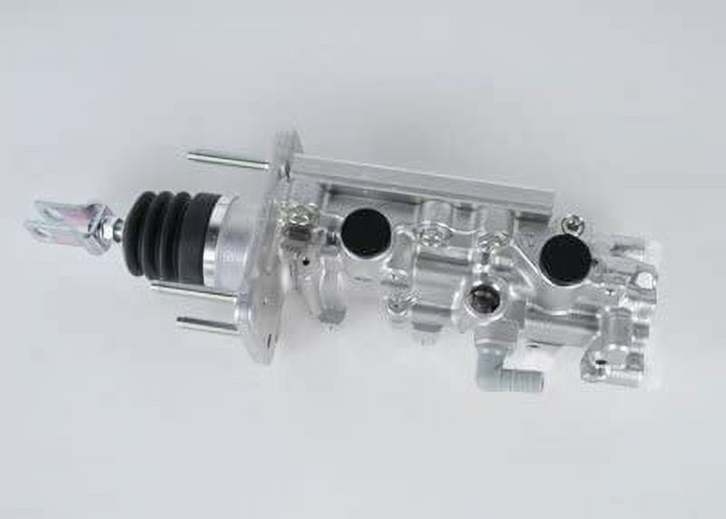 Brake Master Cylinder Fits select: 2006-2010 HUMMER H3, 2009-2010 HUMMER H3T