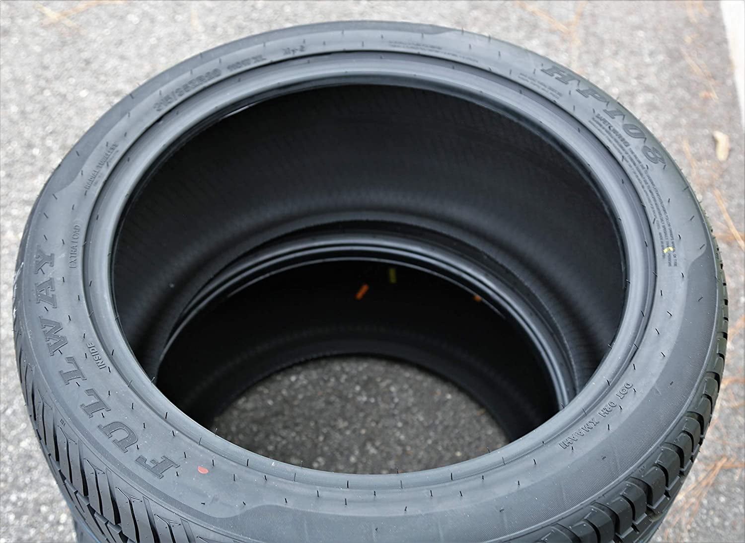 Fullway HP108 Performance 225/40ZR18 92W XL Passenger Tire Fits: 2014-15 Honda Civic Si, 2013 Toyota Corolla LE