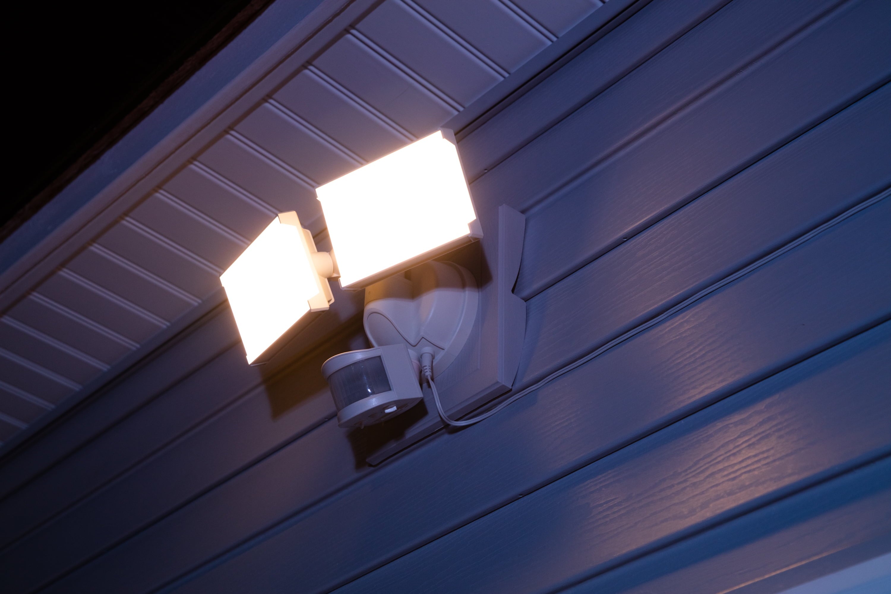 HT 1500 Lumen Solar Security Light