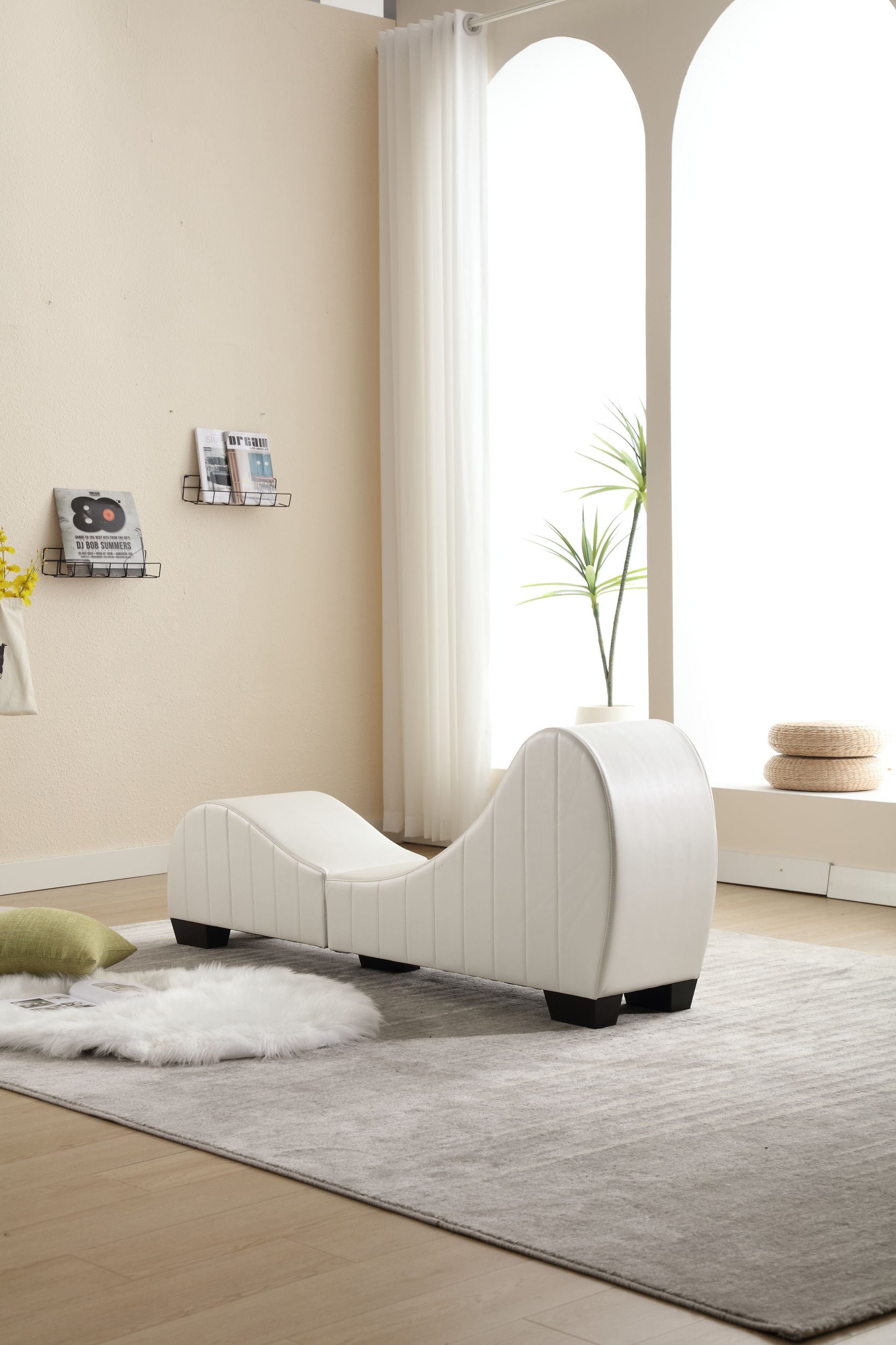 PWOPWOE Yoga Chaise Lounge for Stretching & Relaxation Modern Faux Leather Curved Sofa, Modern Faux Leather Curved Sofa, Living Room Bedroom Accent, White