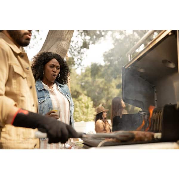 Genesis E-325s 3-Burner Natural Gas Grill in Black with Built-In Thermometer