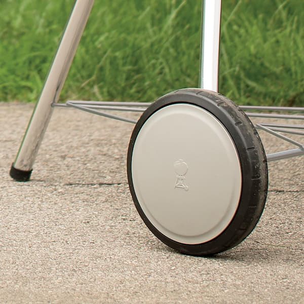 22 in. Master-Touch Charcoal Grill in Black with Built-In Thermometer