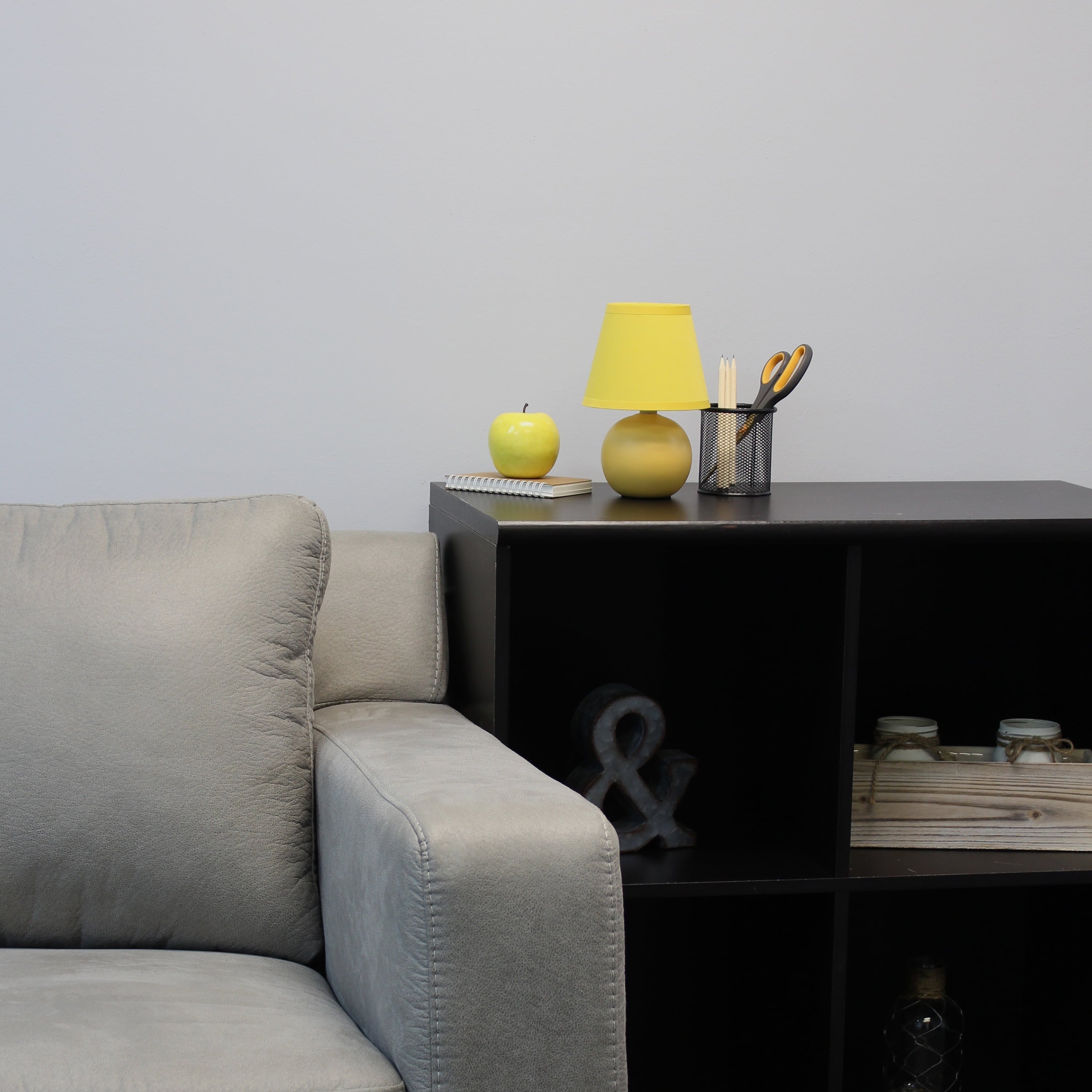 Simple Designs Ceramic  Globe Table Lamp