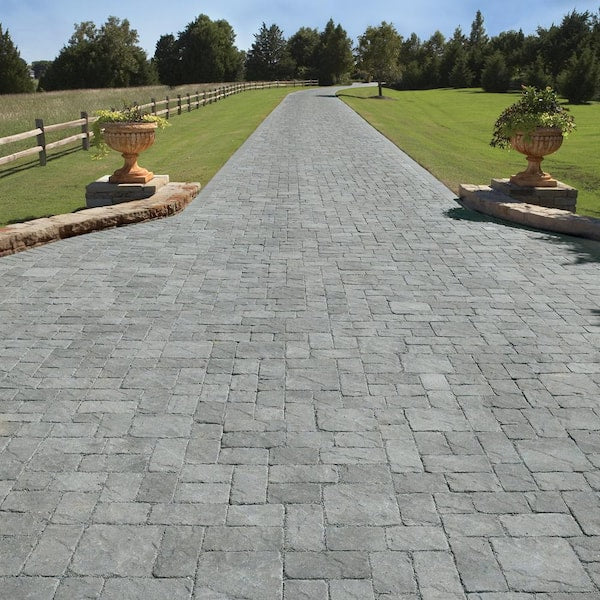 Venetian Tumbled 11.81 in. L. x 5.91 in. W x 2.36 in. H Chicago Blend Concrete Paver (Pieces/ sq. ft./ Pallet)