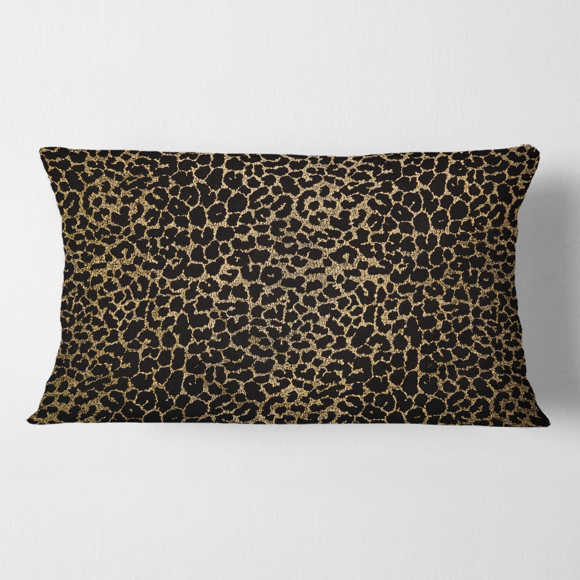 Designart Leopard Fur Safari V' Mid-Century Modern Throw Pillow - 12x20
