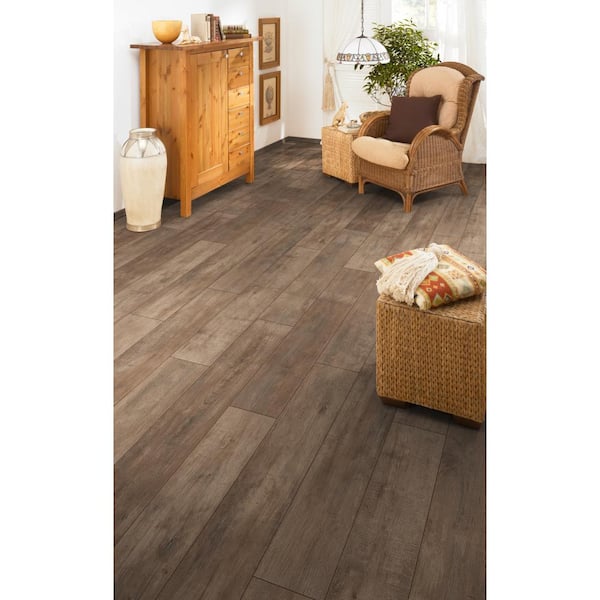 Ancient Oak 12 mm T x 8 in. W Waterproof Laminate Wood Flooring (15.9 sqft/case)