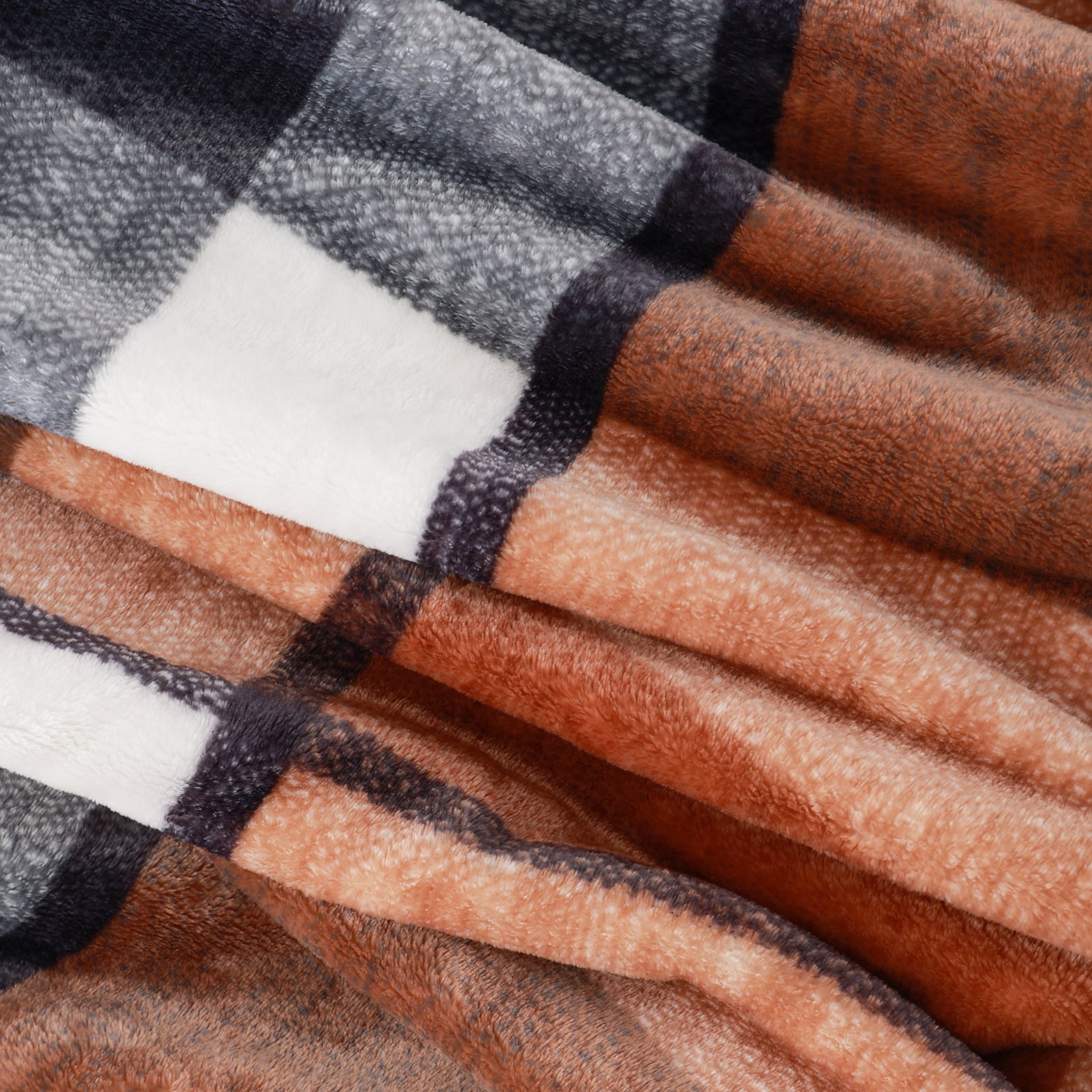 Better Homes & Gardens Heavyweight Recycled Polyester Velvet Plush Throw, Neutral Plaid, 50