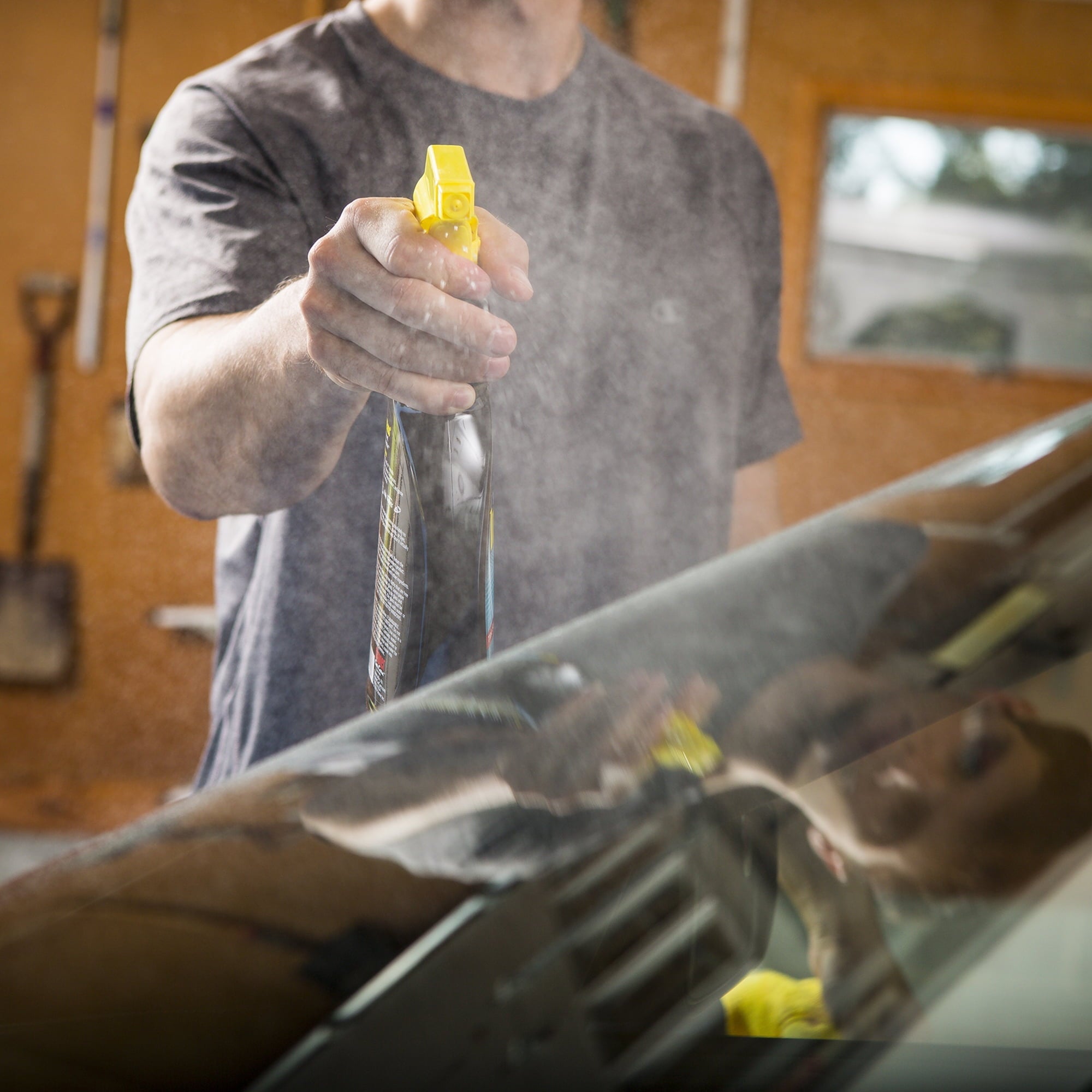 Stoner Invisible Glass 92166 Premium Glass Cleaner, 22 oz.