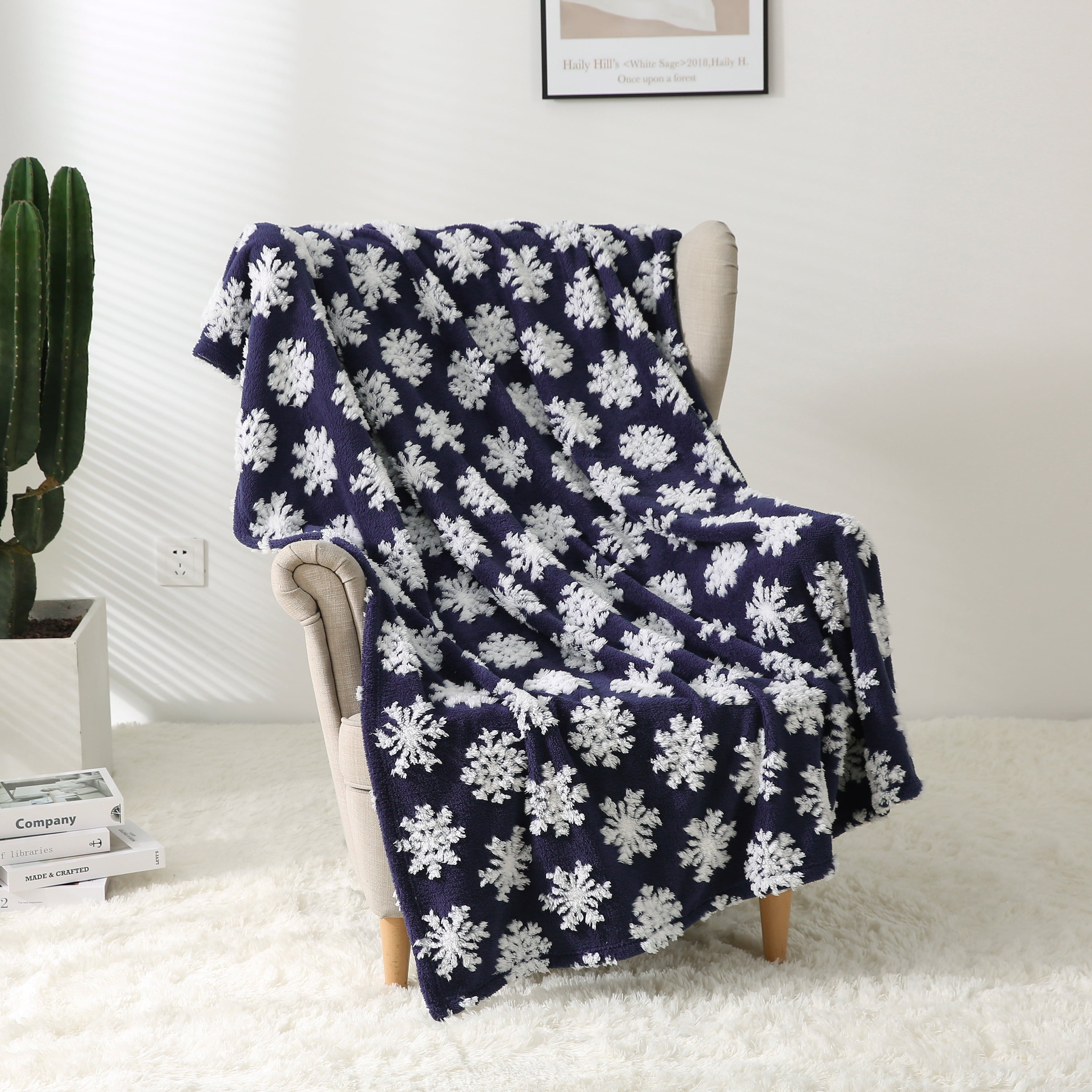 Mainstays Blue Snowflake Sherpa Throw Blanket, 50