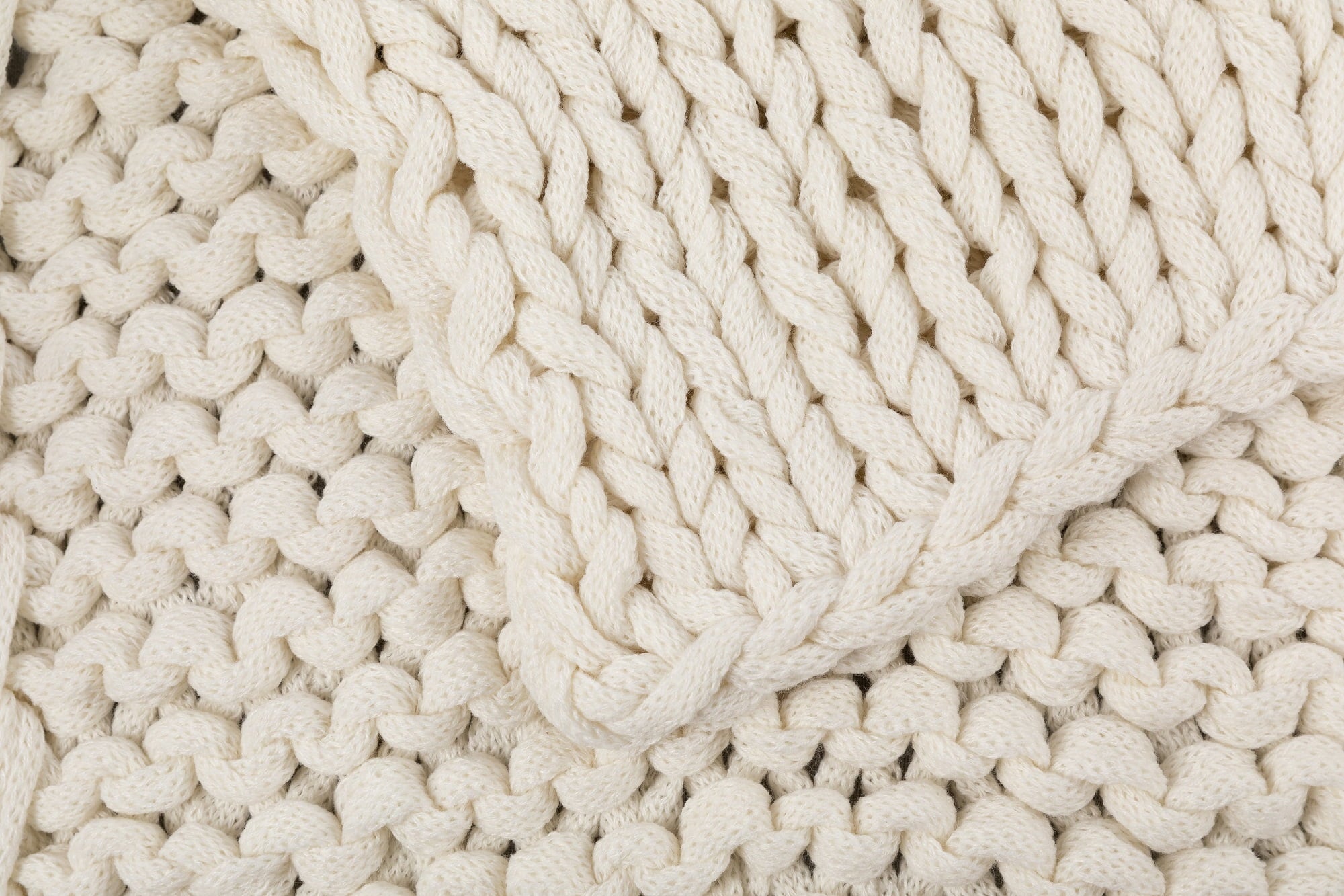 Silver One Super Chunky Knitted Throw Blanket, White, 50