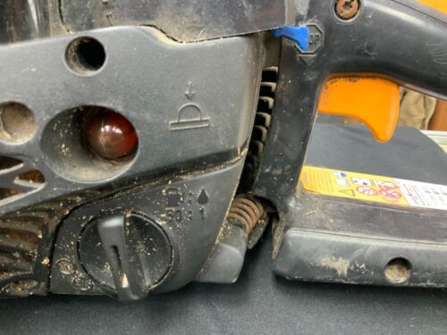 Poulan Pro PR4218, 18 in. 42cc 2-Cycle Gas Chainsaw