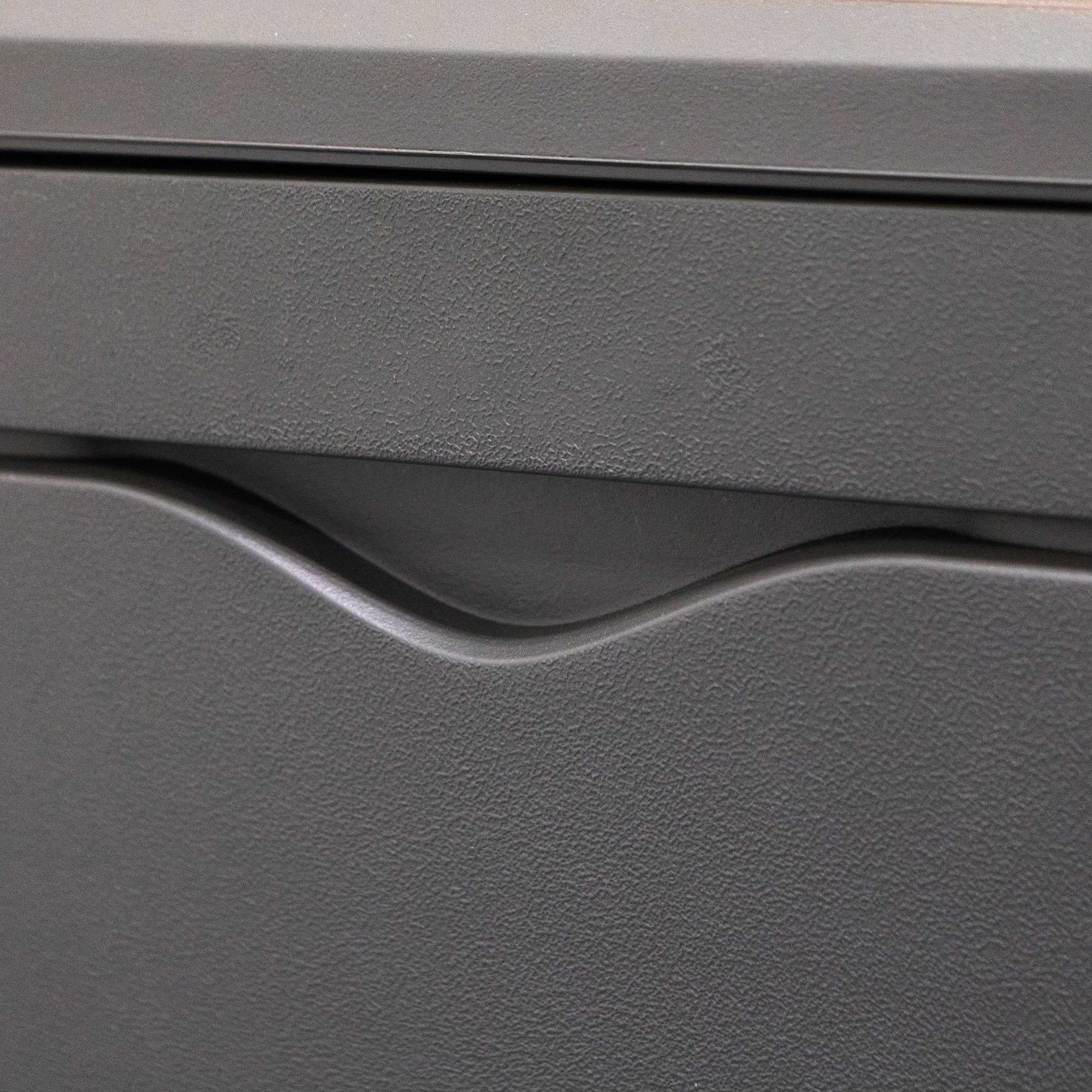 Lifetime Heavy-Duty 130 Gallon Plastic Deck Box, Gray (60298)