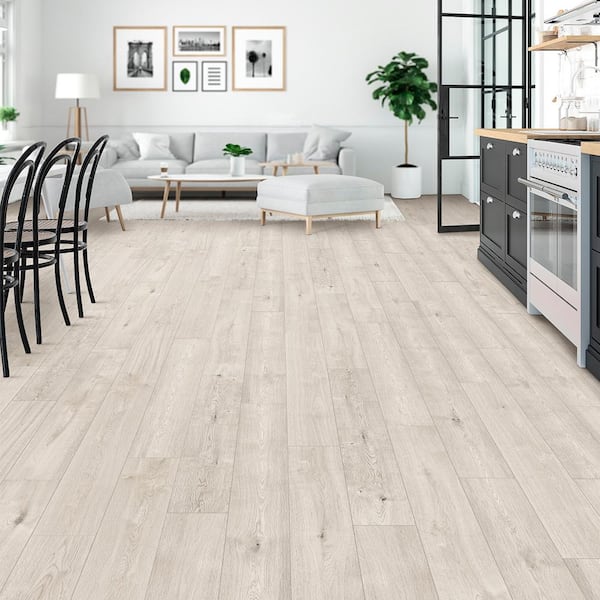 Vale View Oak 12 mm T x 7.6 in. W Waterproof Laminate Wood Flooring (16 sqft/case)
