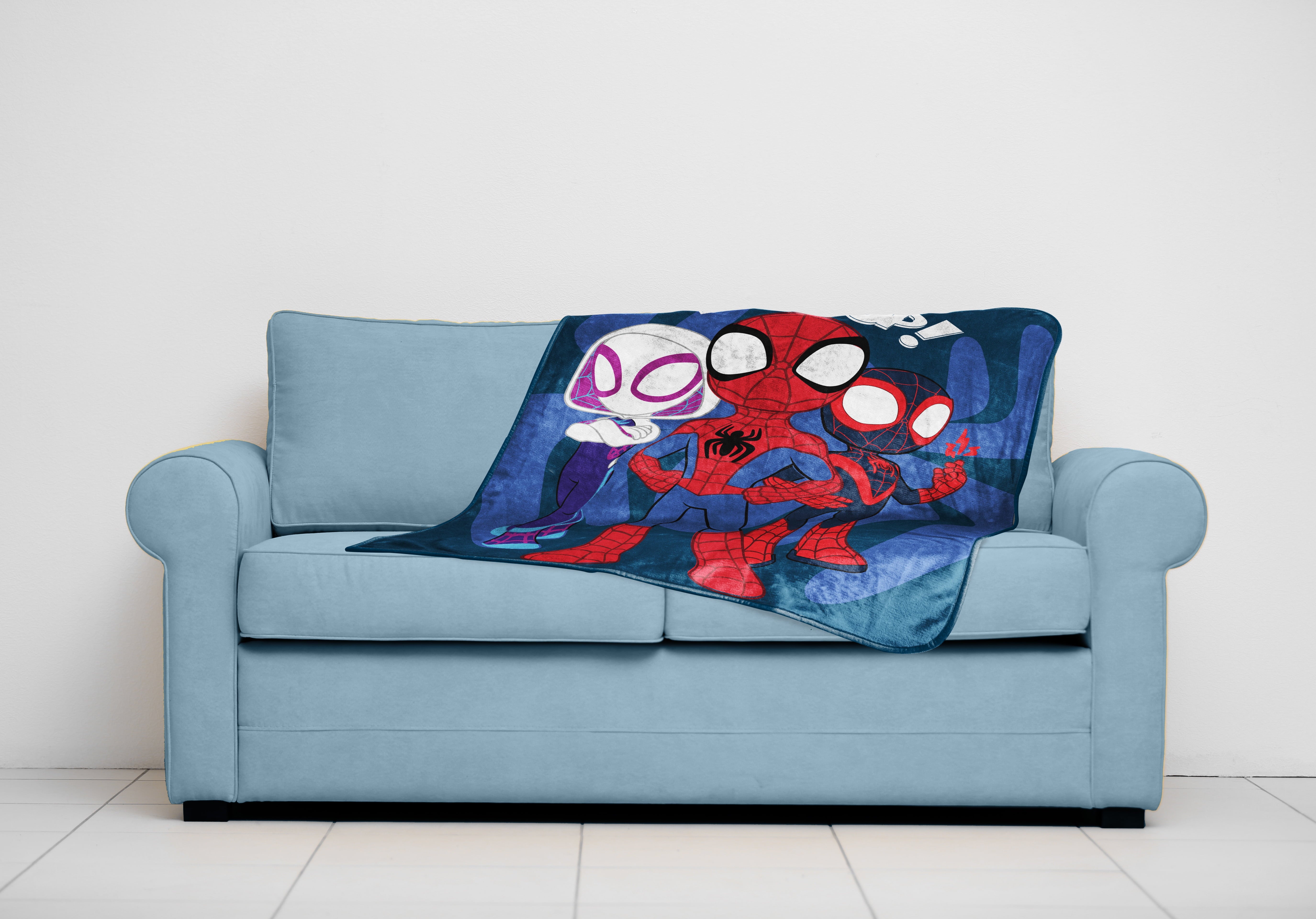 Spidey and His Amazing Friends Team Up Silk Touch Throw, 40 x 50, Microfiber, Blue, Marvel