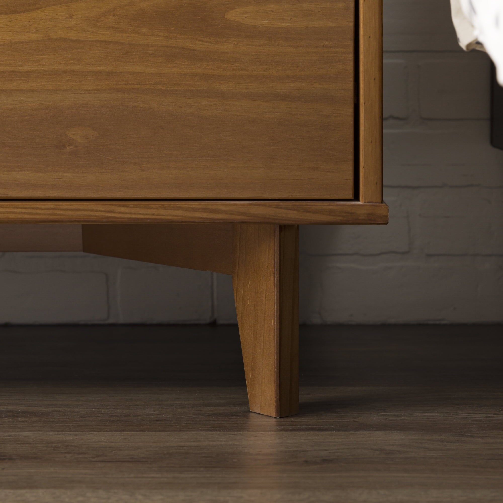 Walker Edison Sonoma 6-Drawer Solid Wood Caramel Dresser