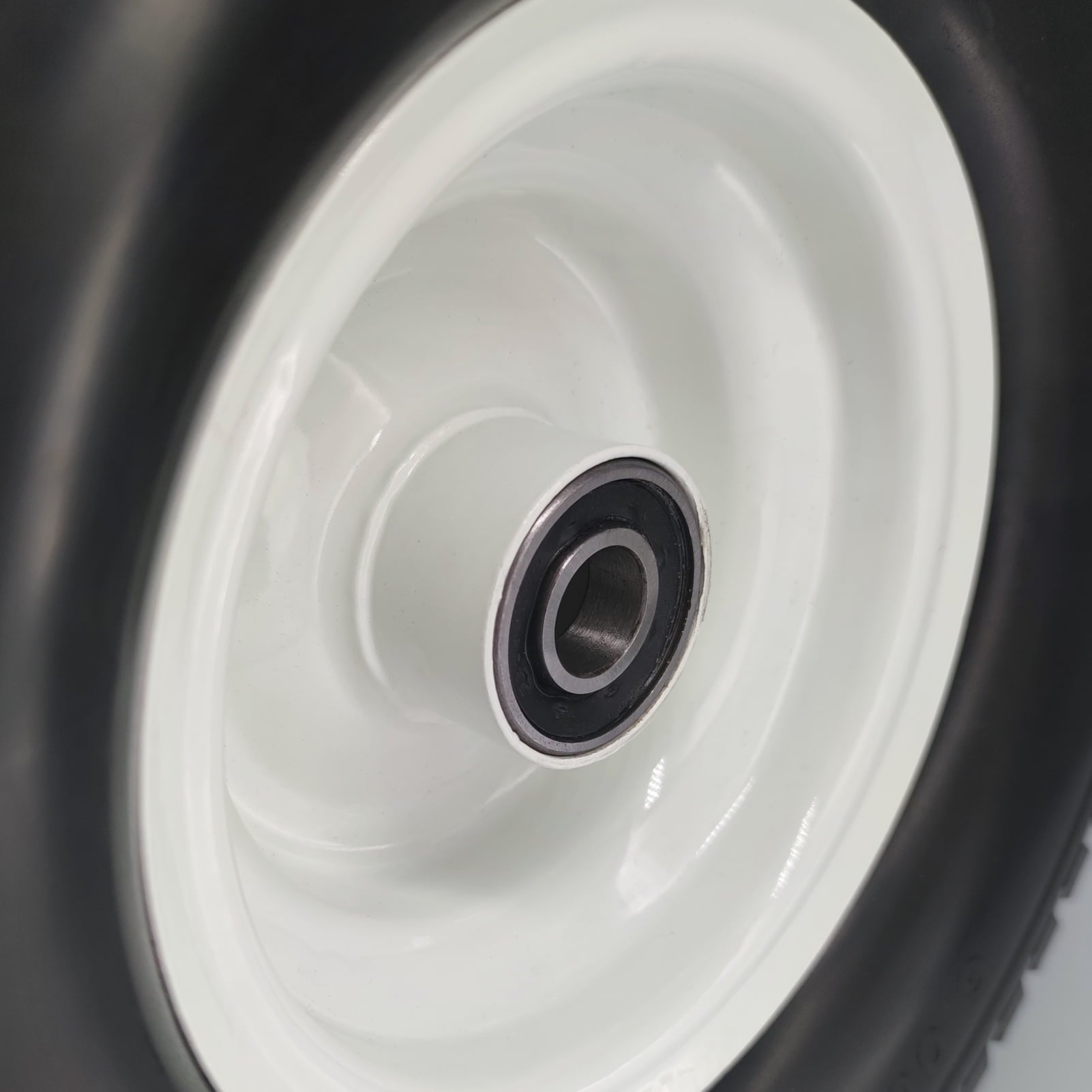 Flat Free Lawn Mower Tires 15x6.00-6 with 3/4 & 5/8 Bearings, 3