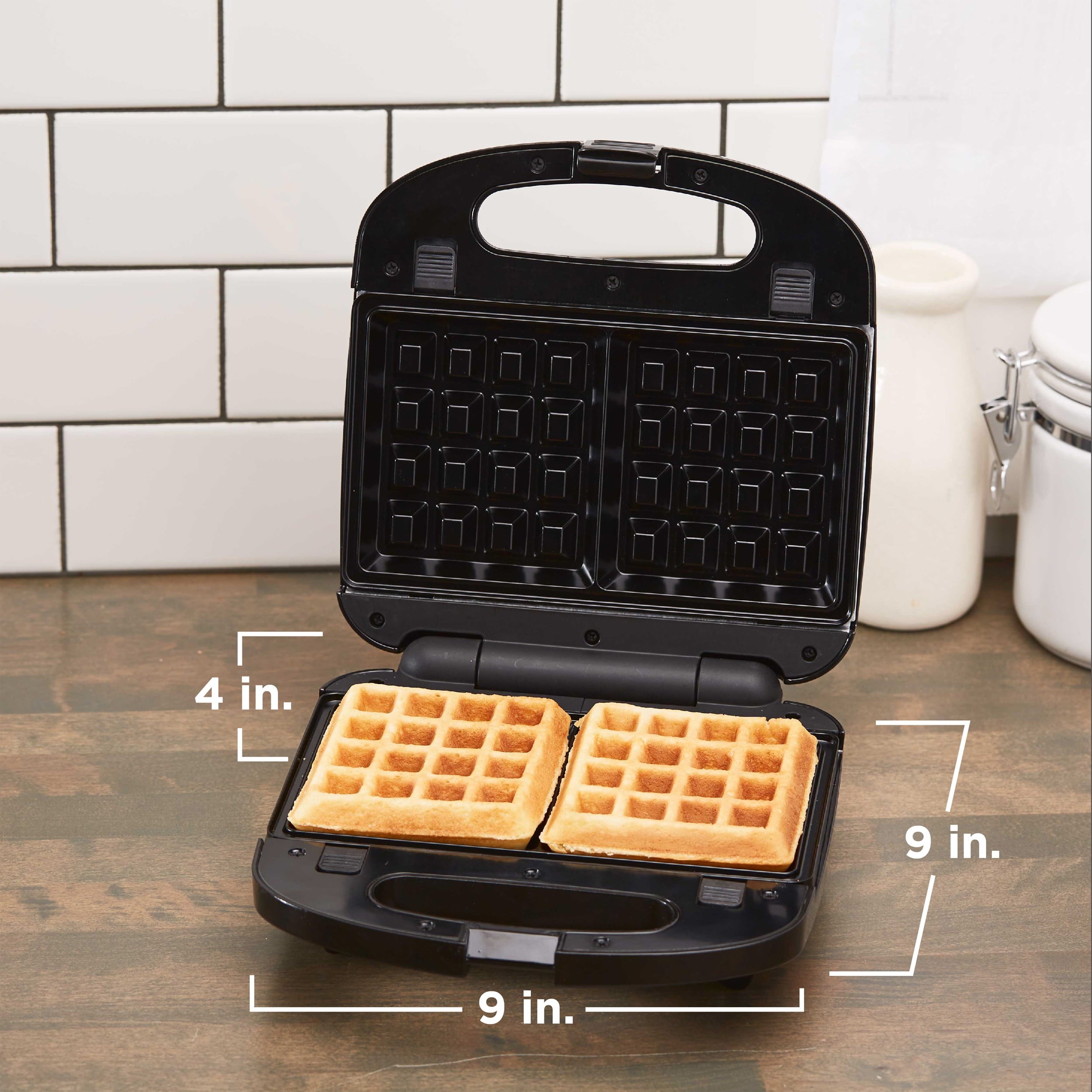 and Decker 3-in-1 Morning Meal Station Electric Waffle Maker Compact Grill in Black