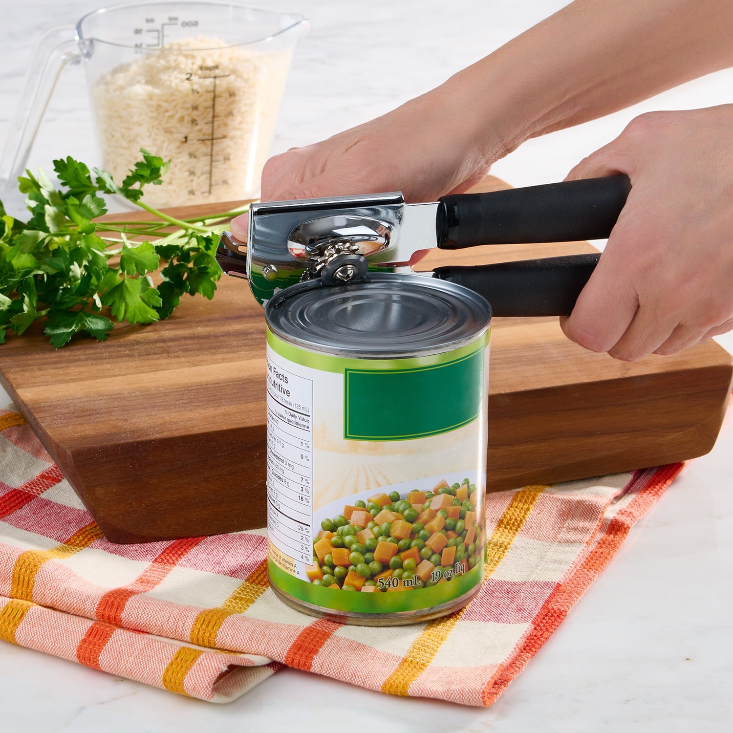 Mainstays 2 Ply Manual Can Opener with Integrated Bottle Opener, Black