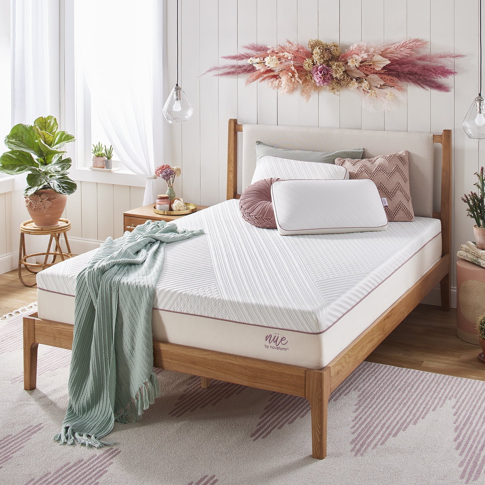 by Novaform 10 inch Hybrid Support Mattress, Queen