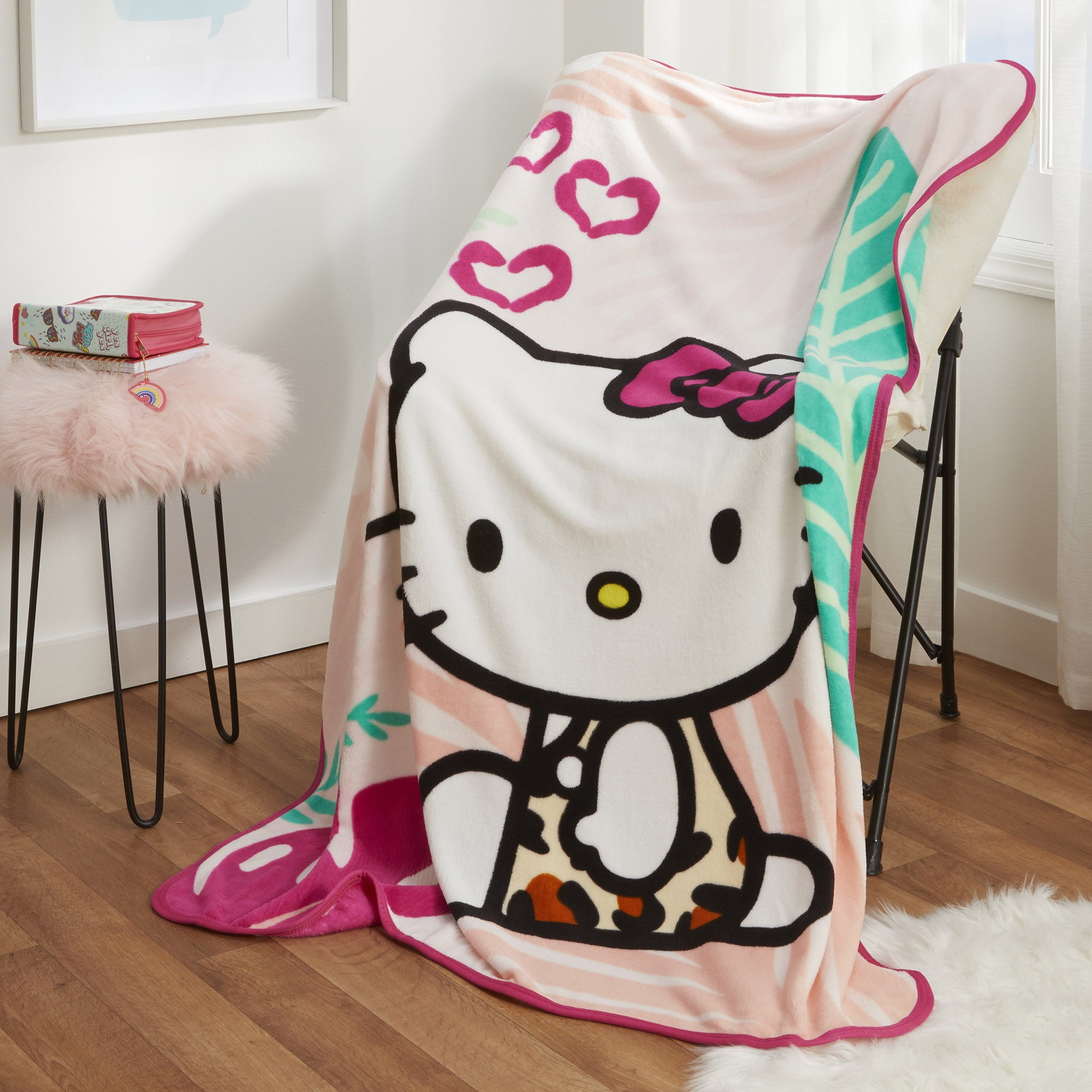 Hello Kitty Kids Fleece Throw Blanket, 46 x 60, Pink, Sanrio