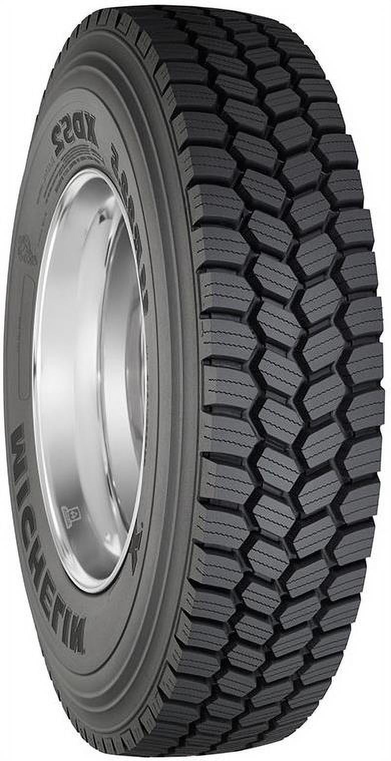 Michelin XDS 2 225/70R19.5 Load G 14 Ply Drive Commercial Tire